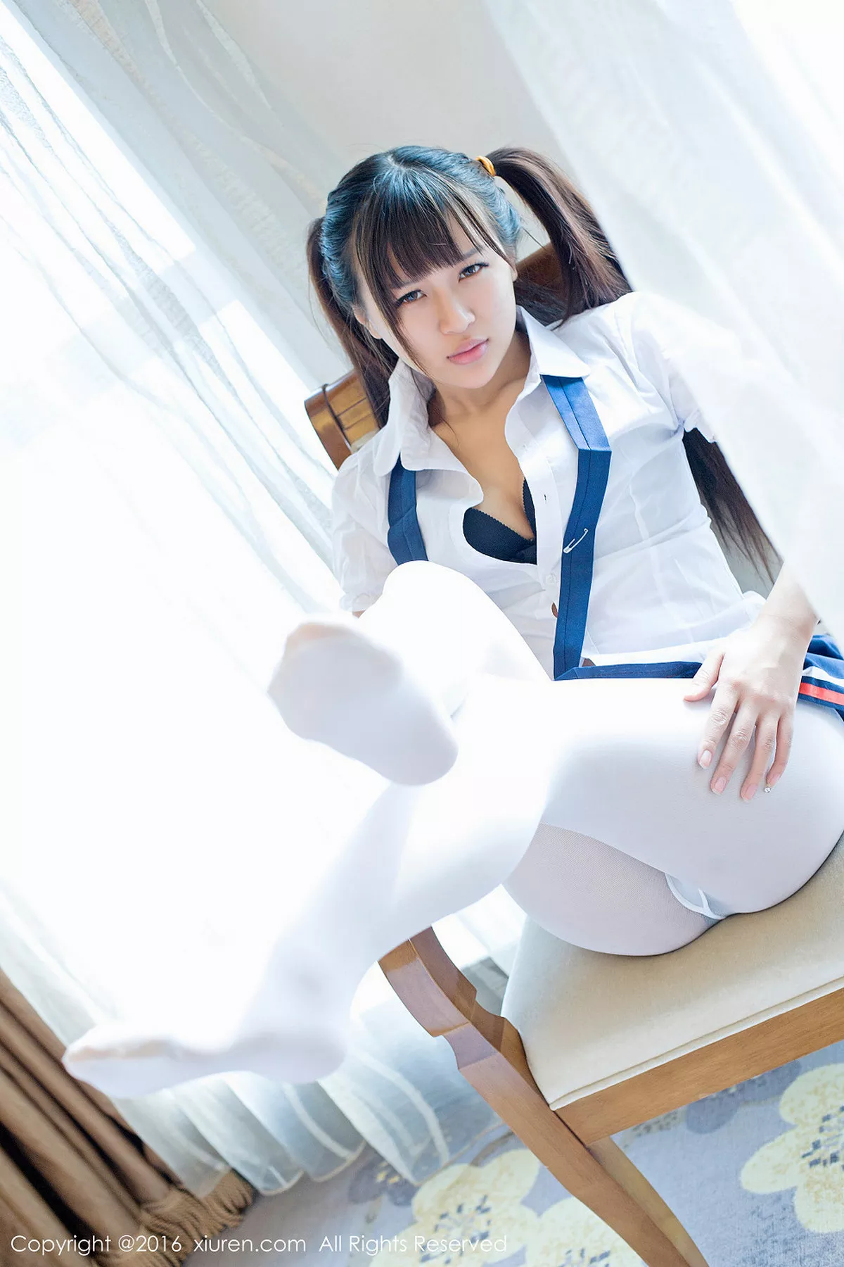 图片[2]-[XiuRen秀人网]第672期熙熙熙熙恩写真-秀人资源网