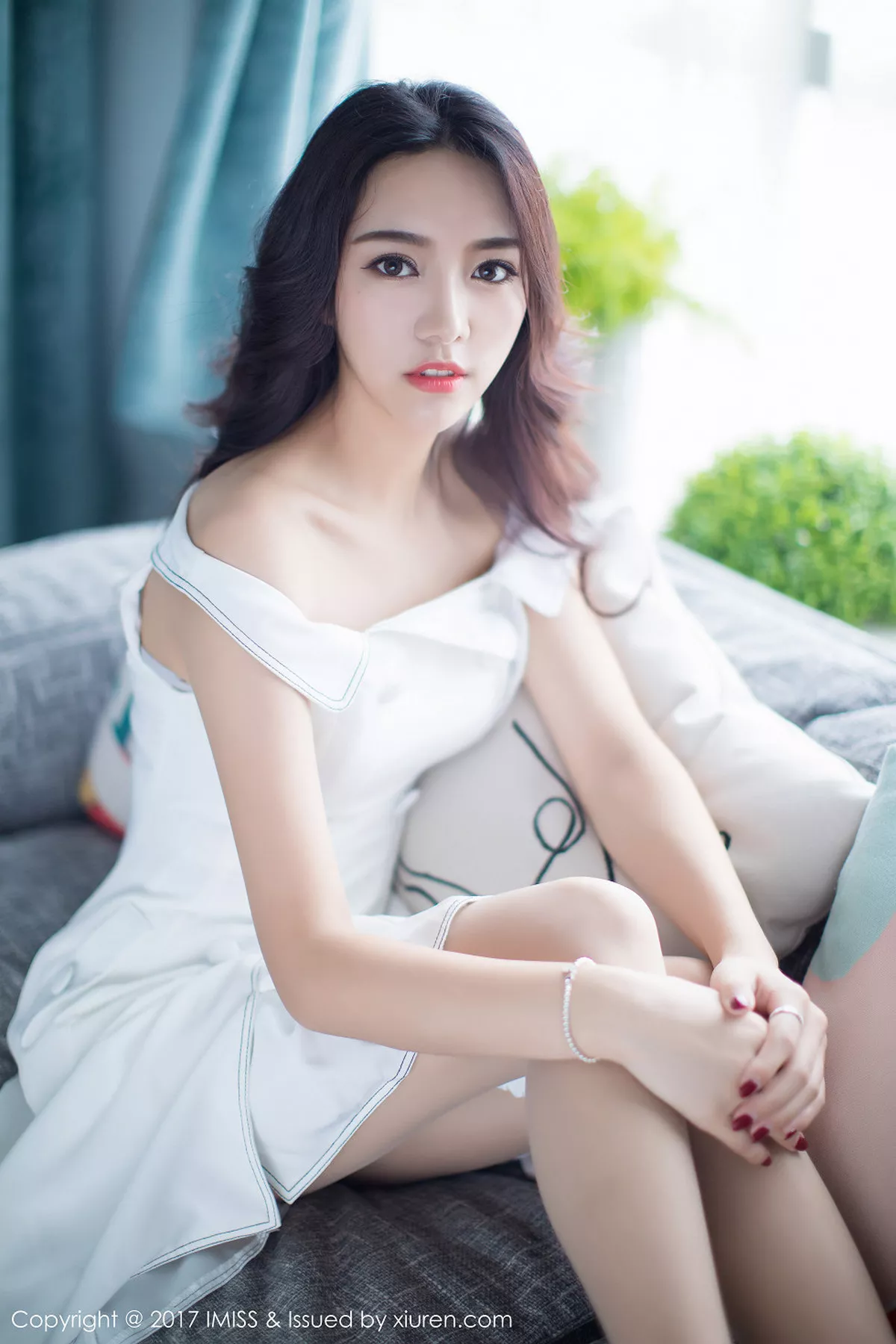 图片[2]-[Imiss爱蜜社]第174期嫣儿写真-秀人资源网