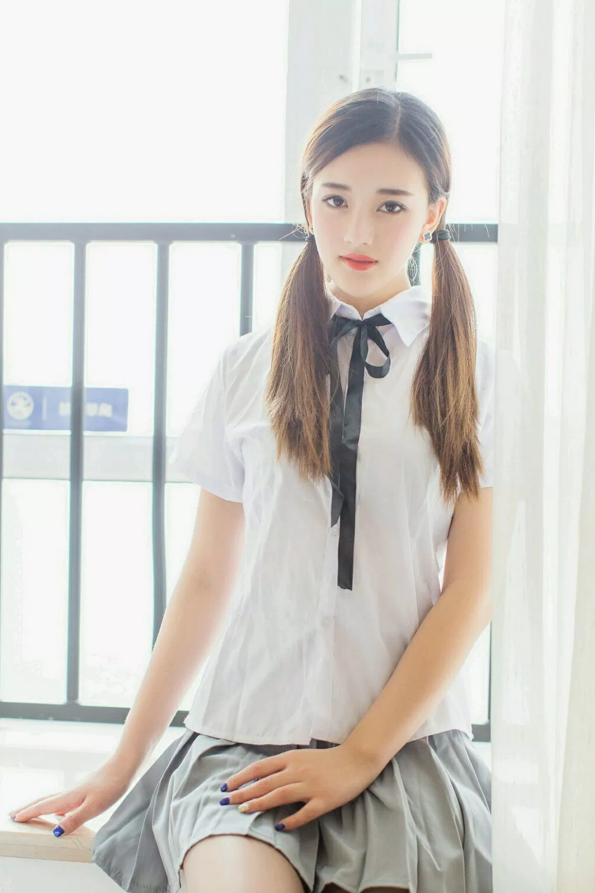 图片[2]-[YouMi尤蜜荟]第087期娜娜TINA写真-秀人资源网