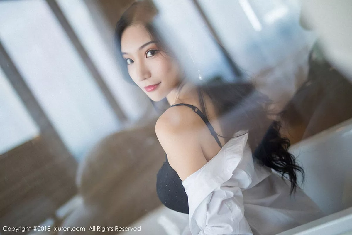图片[2]-[XiuRen秀人网]第893期小狐狸写真-秀人资源网