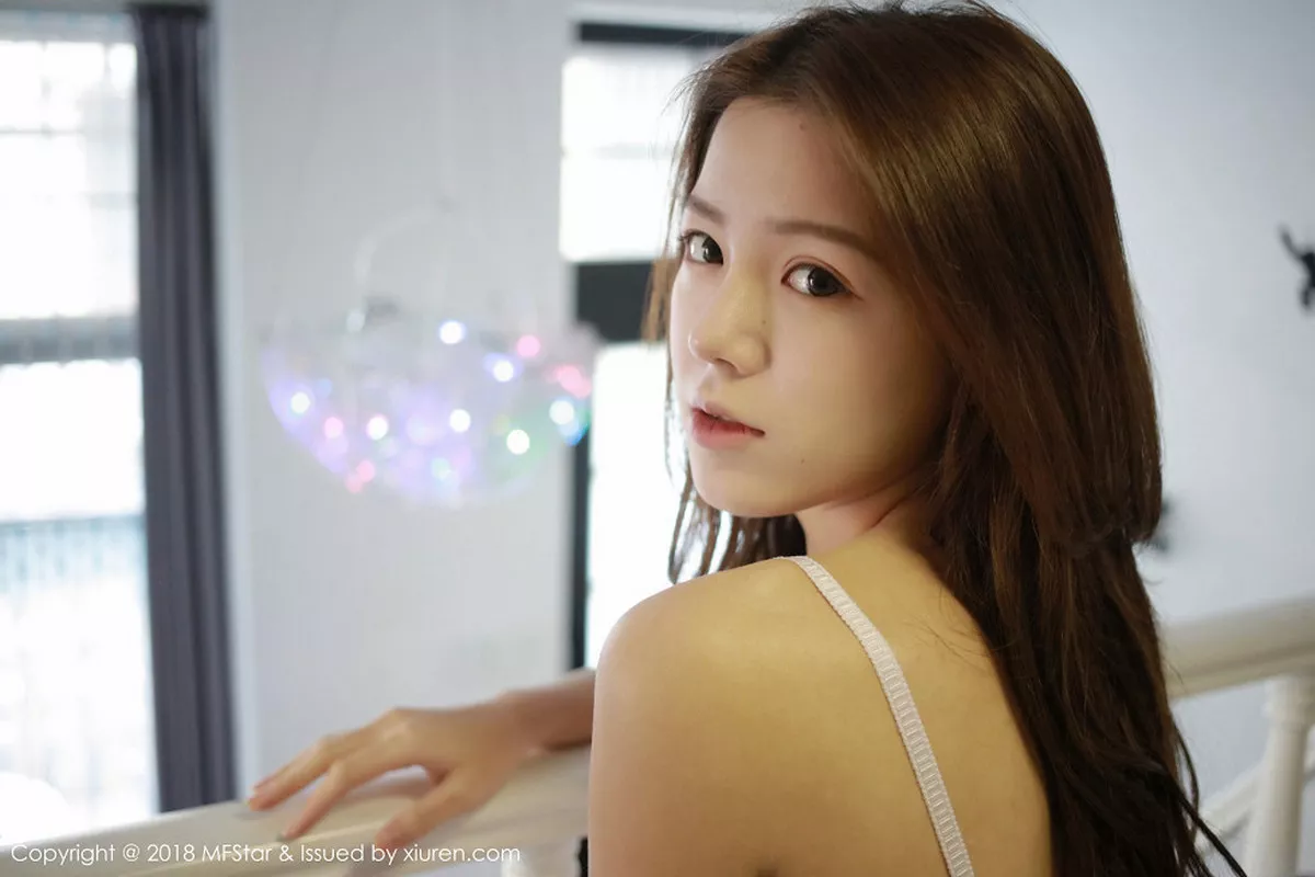 图片[2]-[MFStar模范学院]第126期卤蛋写真-秀人资源网