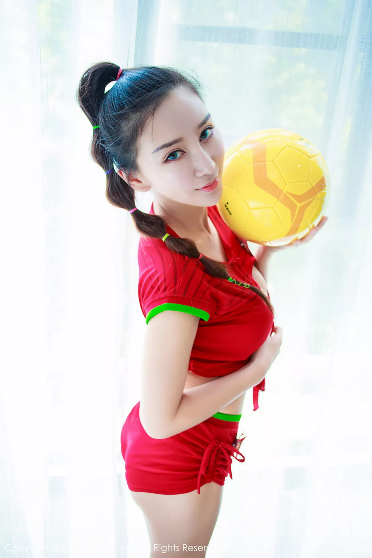 图片[2]-[XiuRen秀人网]第1061期邹晶晶写真-秀人资源网