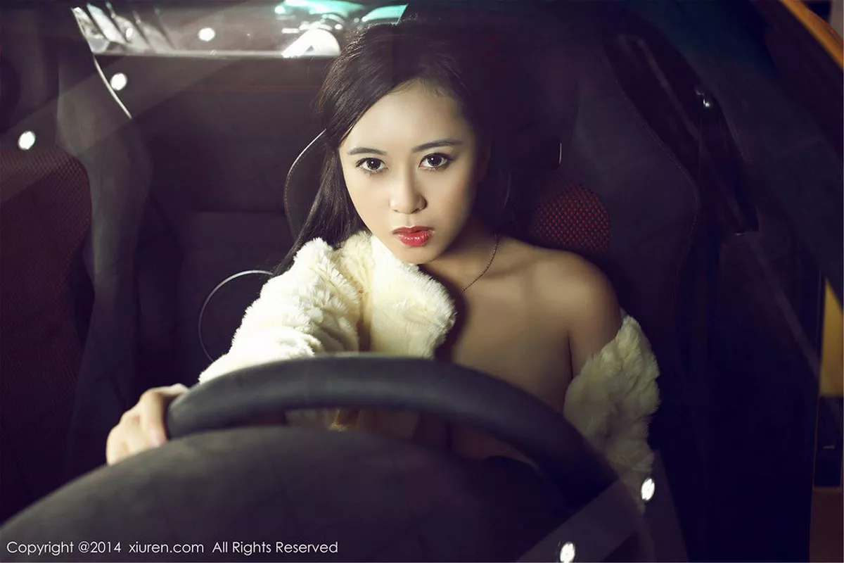 [XiuRen秀人网]第252期黄可写真-秀人资源网