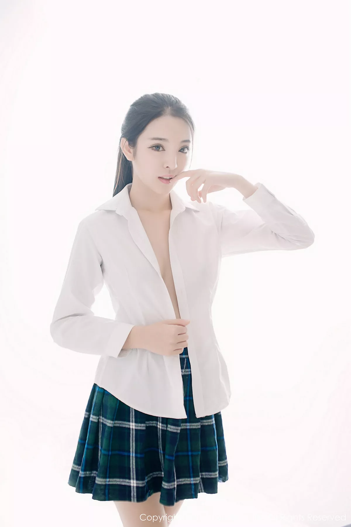 图片[2]-[XiuRen秀人网]第256期陈大榕写真-秀人资源网