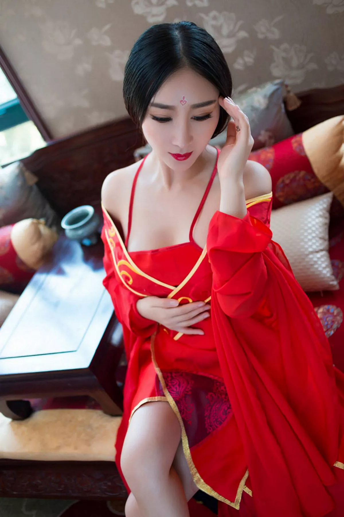 [XiuRen秀人网]第382期邹晶晶写真-秀人资源网