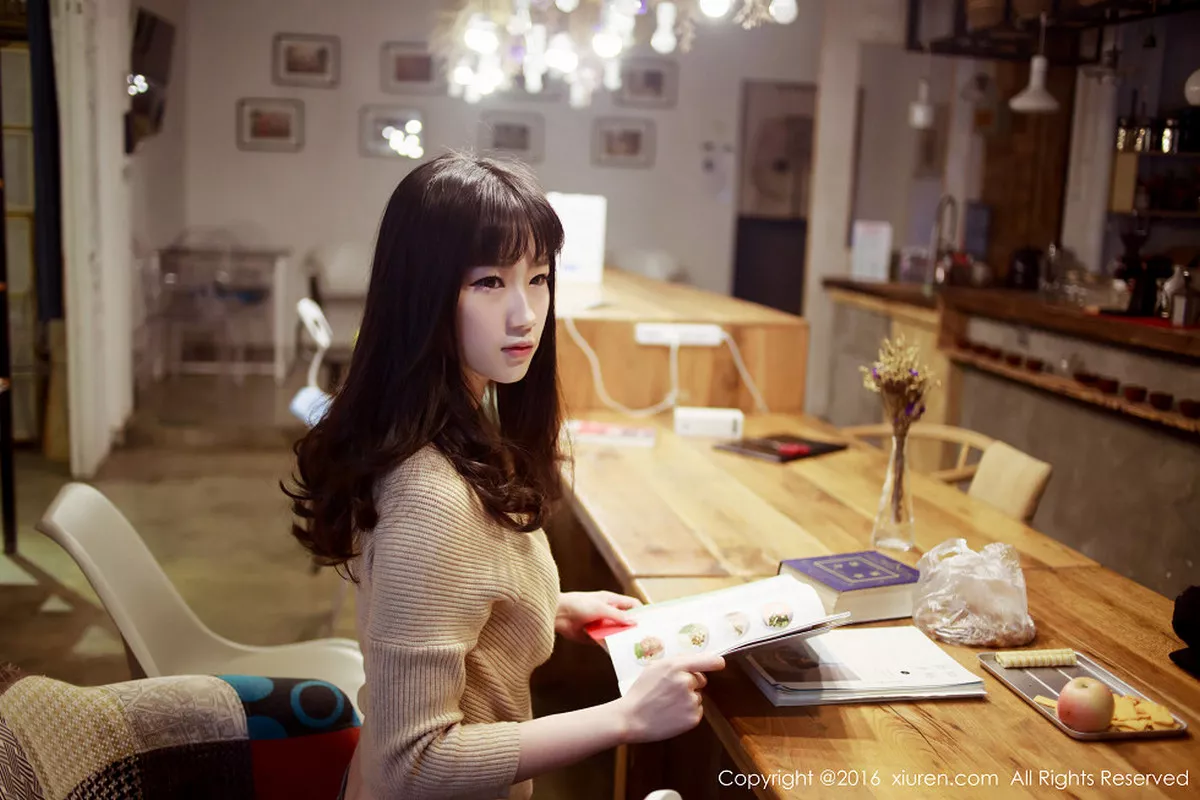 图片[2]-[XiuRen秀人网]第640期少女心雪雪写真-秀人资源网