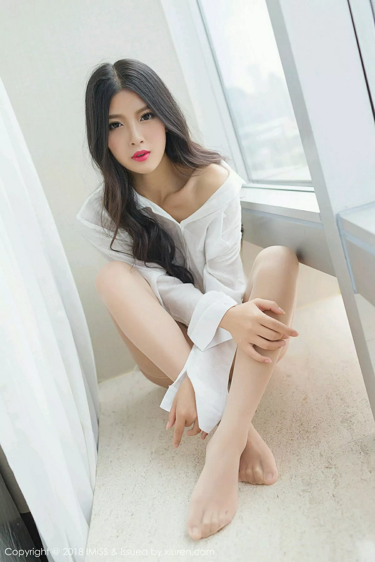 图片[2]-[Imiss爱蜜社]第299期语嫣写真-秀人资源网