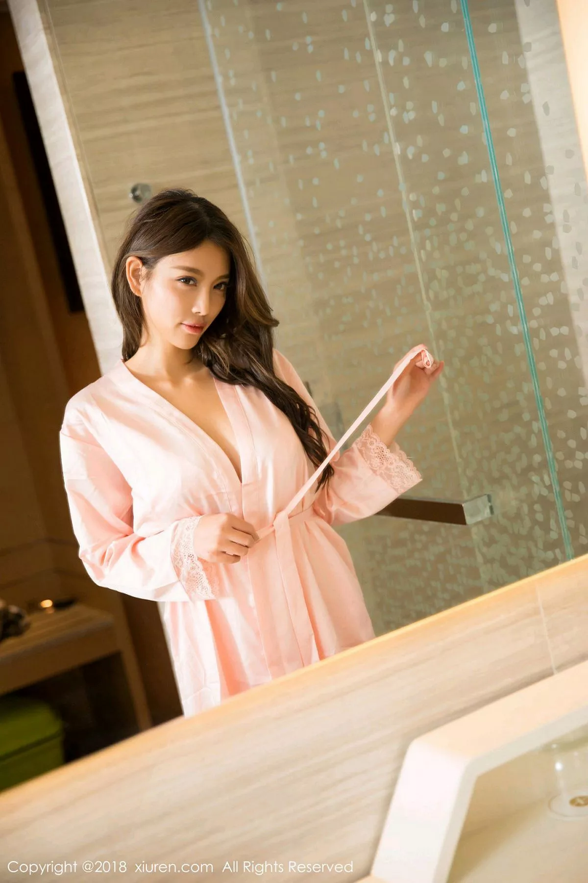 图片[2]-[XiuRen秀人网]第1208期杨晨晨写真-秀人资源网