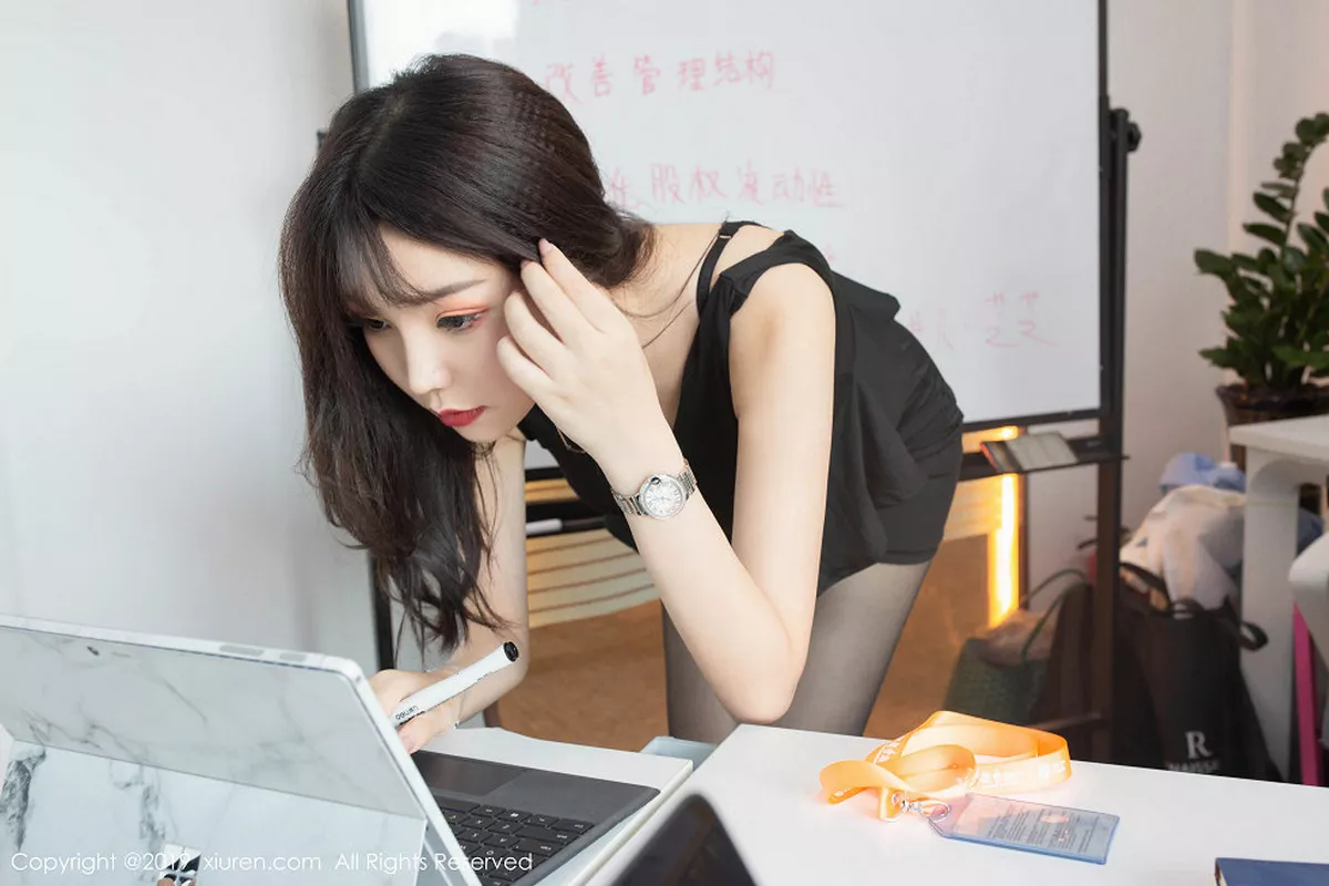 [XiuRen秀人网]第1757期芝芝Booty写真-秀人资源网