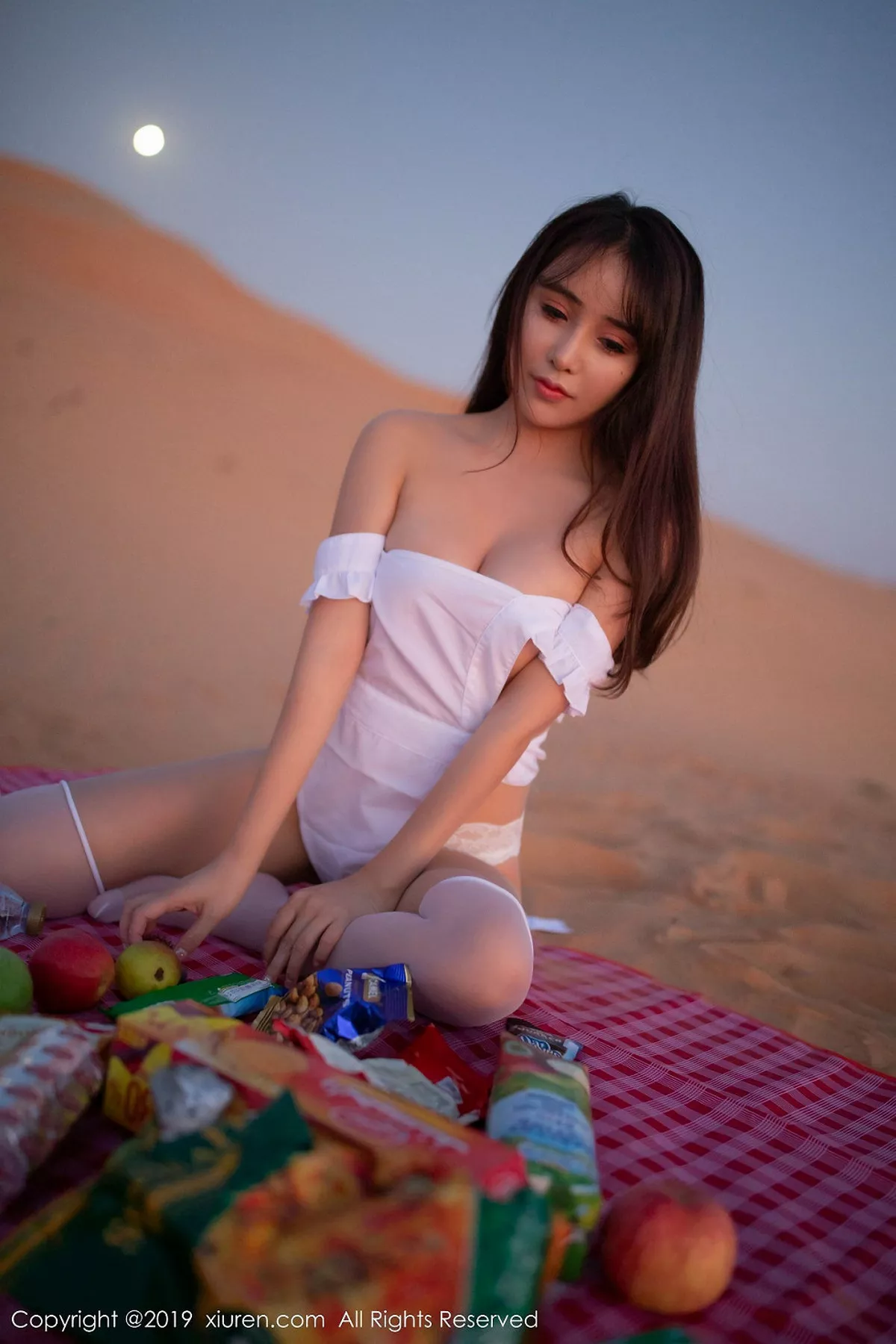 [XiuRen秀人网]第1825期陶喜乐写真-秀人资源网