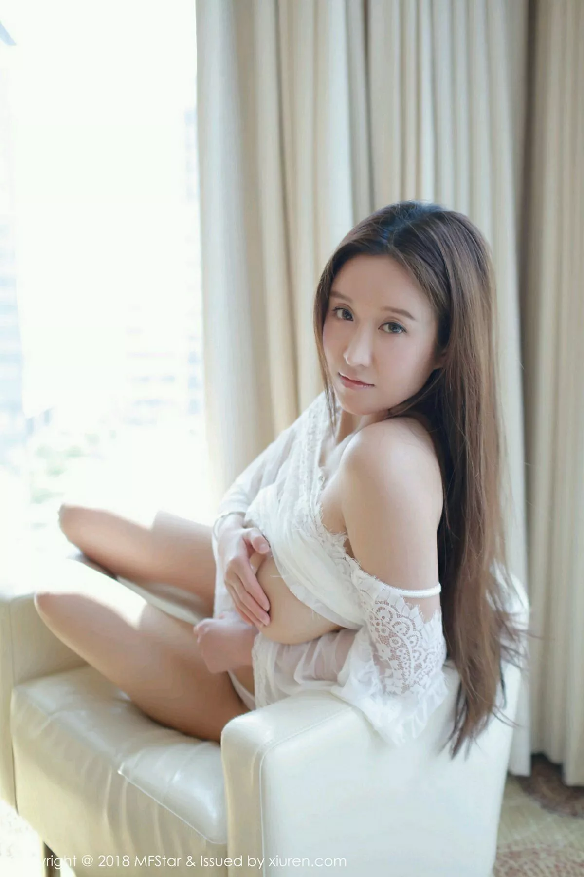 图片[4]-[MFStar模范学院]第166期Jennanni_Jen写真-秀人资源网