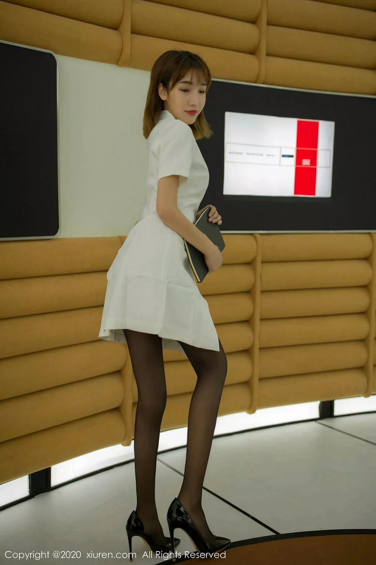 图片[18]-[XiuRen秀人网]第1931期陆萱萱写真-秀人资源网