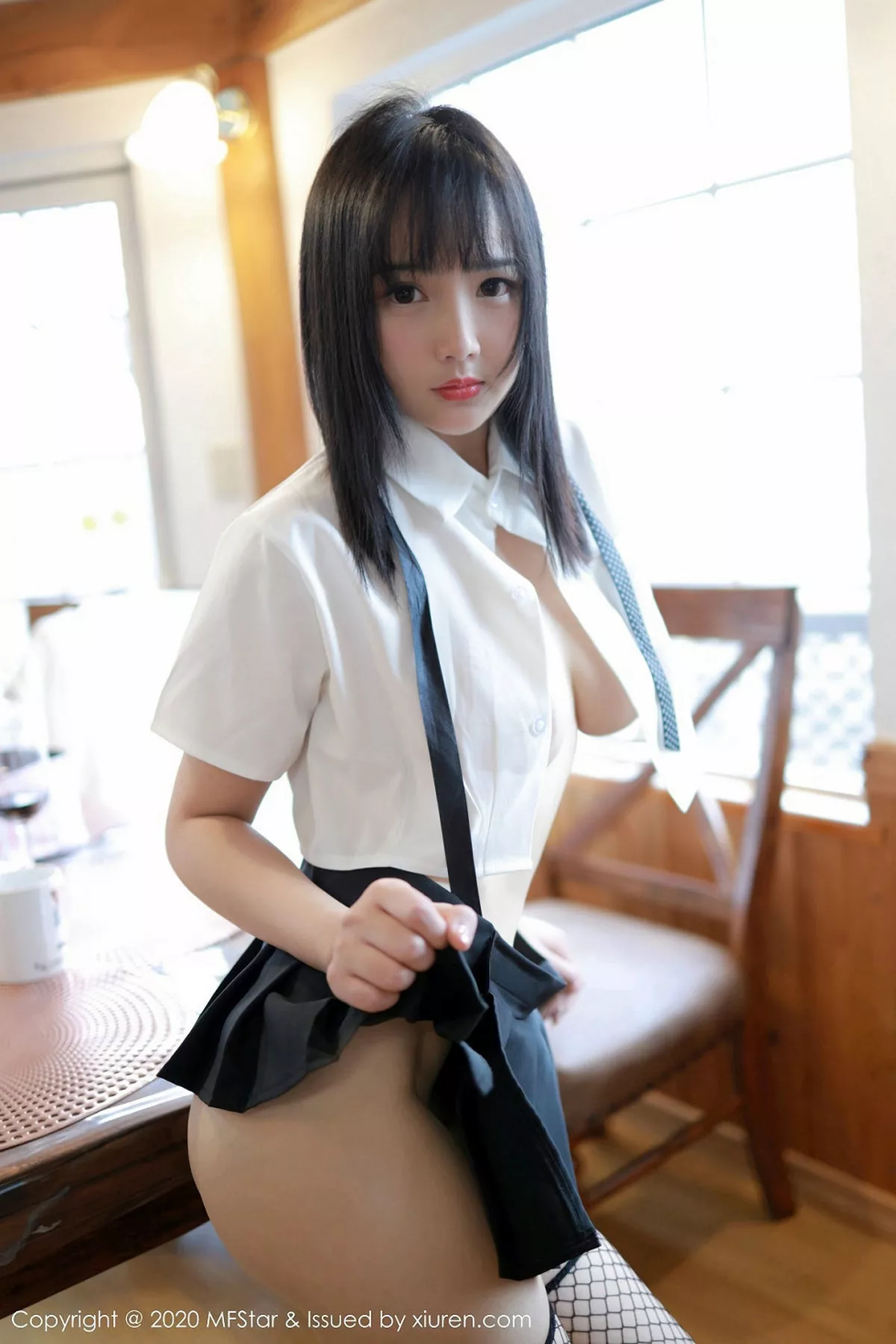 图片[8]-[MFStar模范学院]第255期徐微微写真-秀人资源网