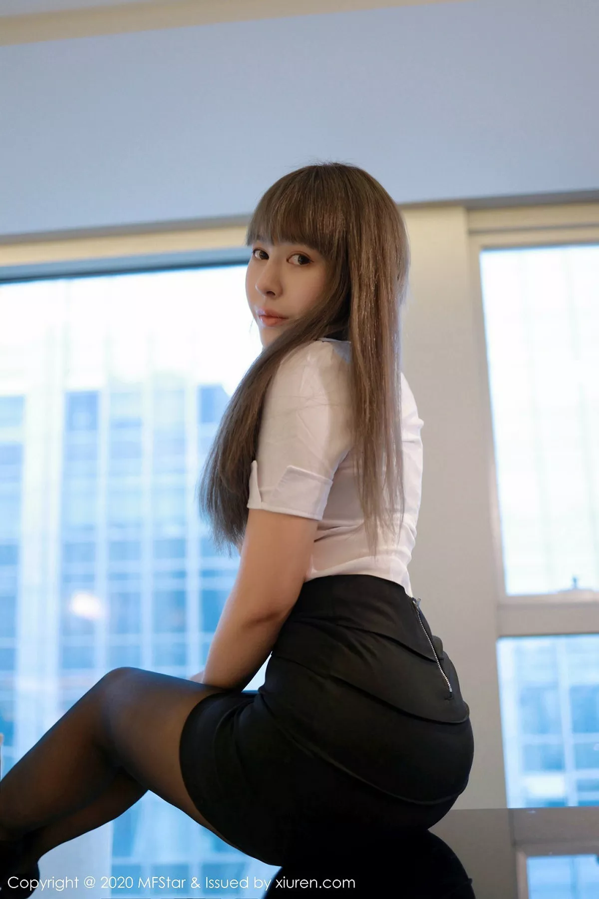 图片[18]-[MFStar模范学院]第257期Evelyn艾莉写真-秀人资源网