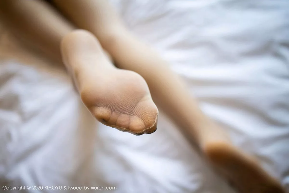 图片[2]-[XiaoYu画语界]第240期安琪写真-秀人资源网