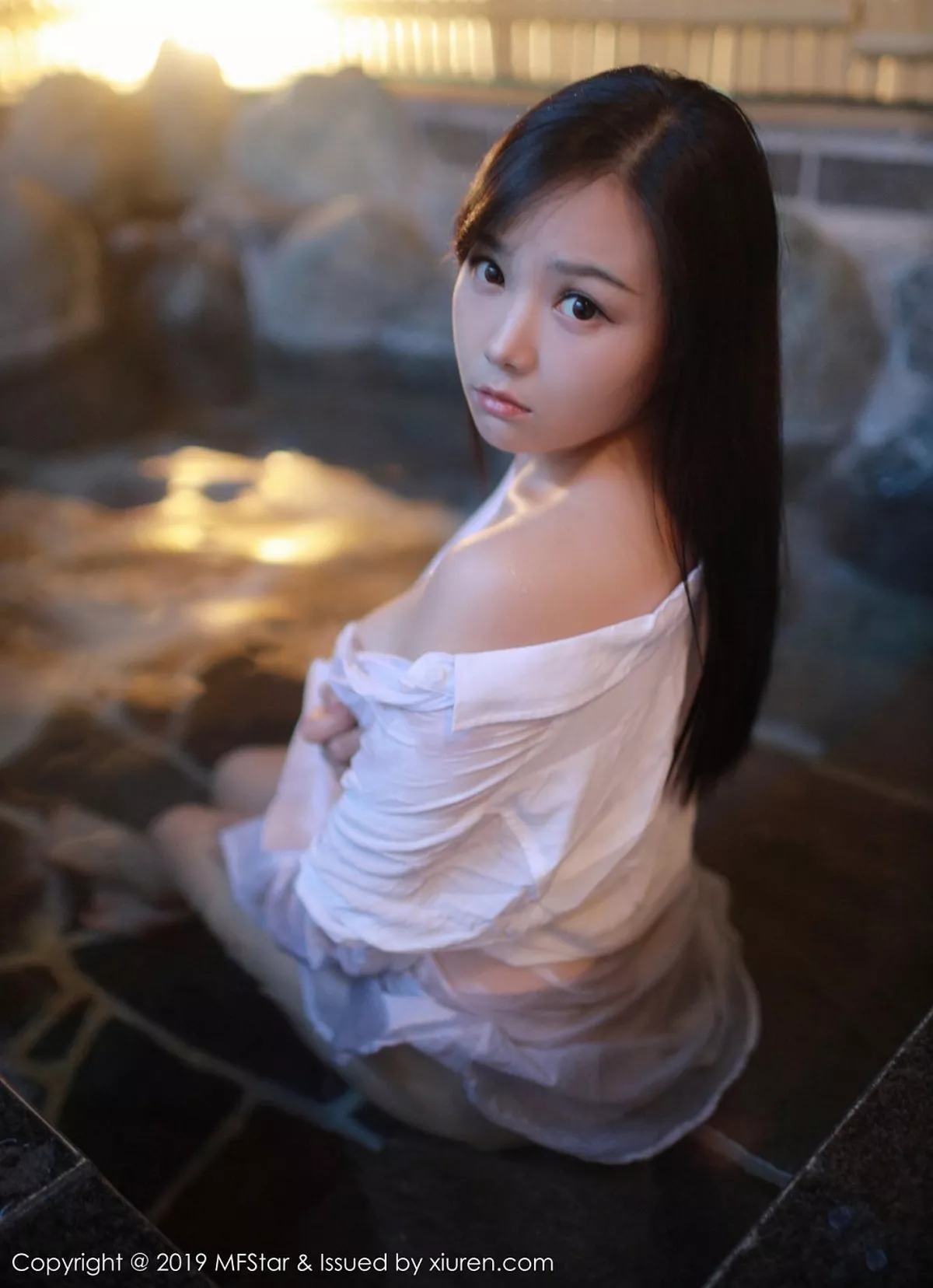 图片[3]-[MFStar模范学院]第176期徐微微写真-秀人资源网