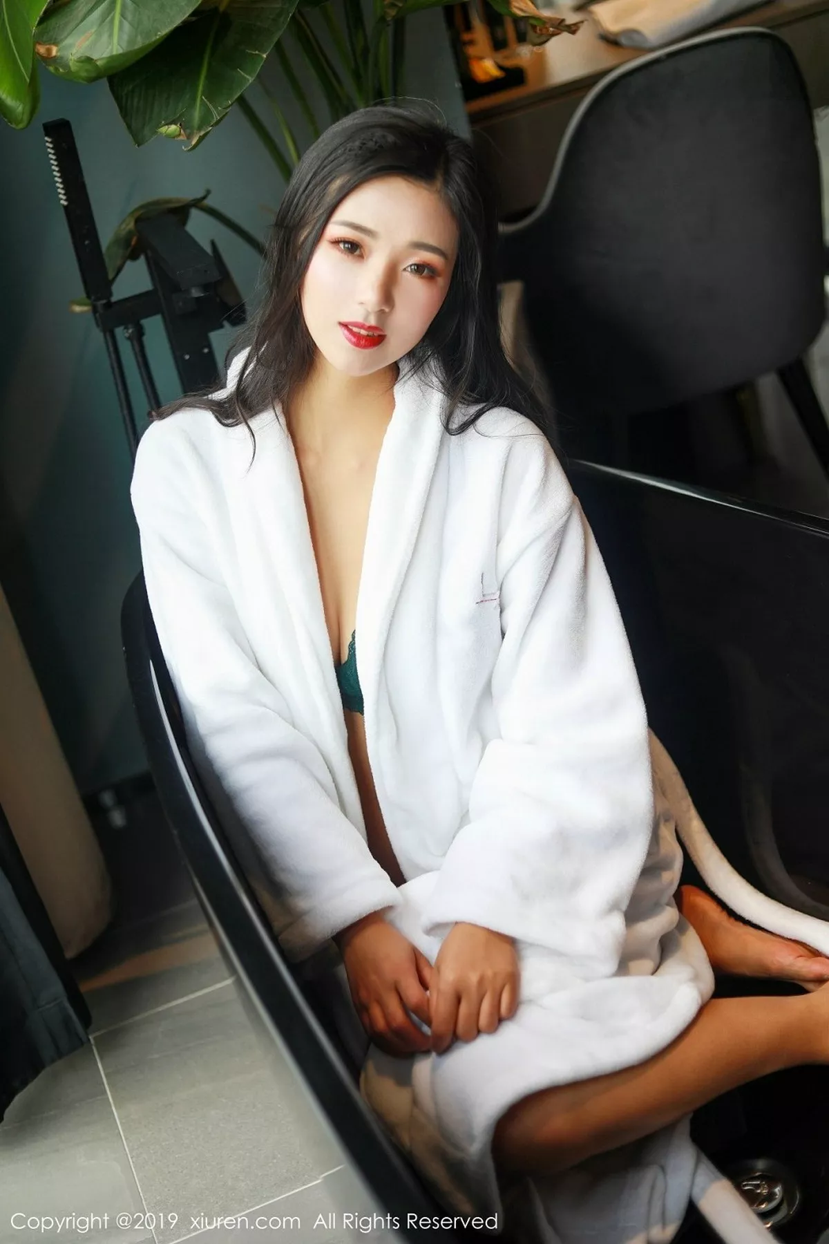 图片[4]-[XiuRen秀人网]第1382期宋-KiKi写真-秀人资源网