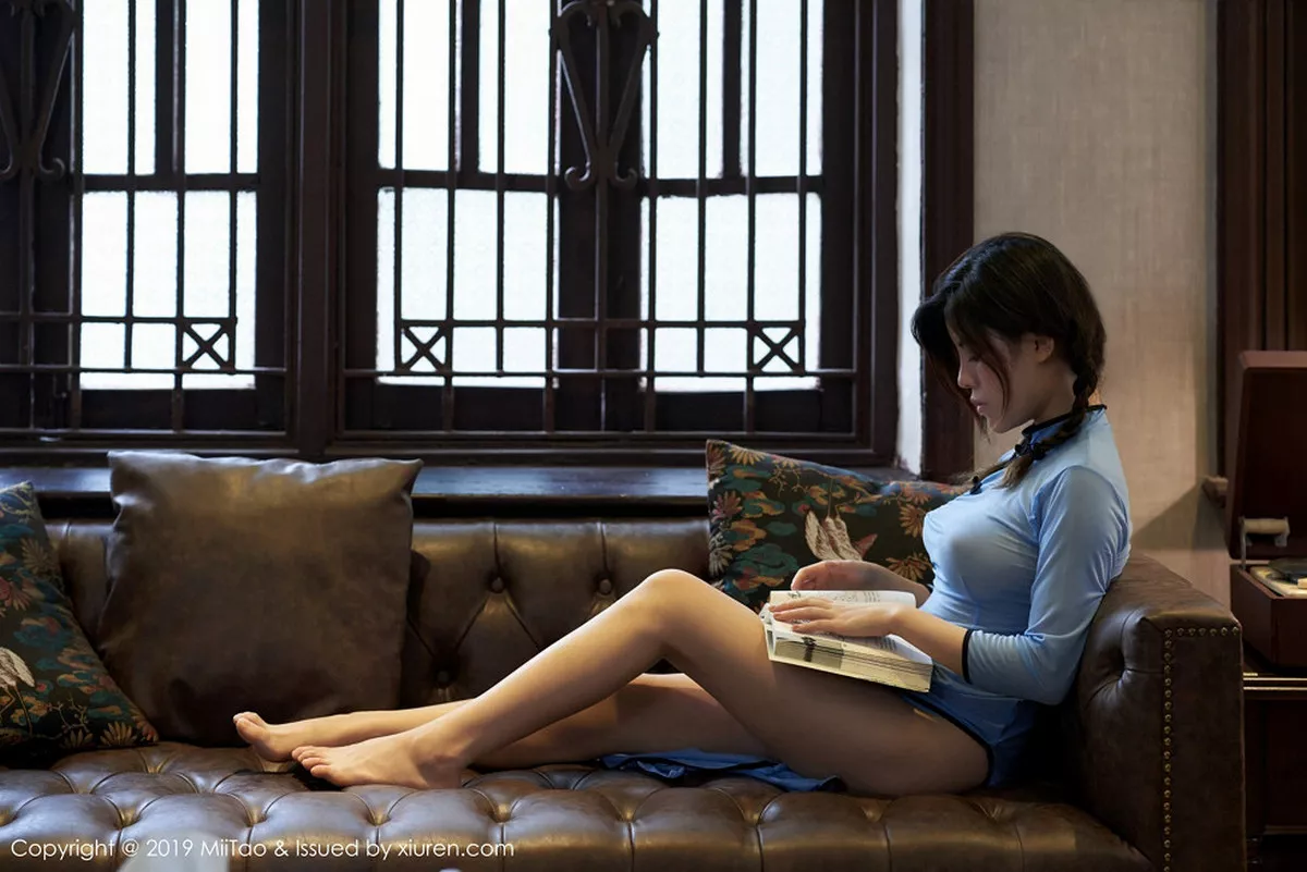 图片[2]-[MiiTao蜜桃社]第127期梦恬写真-秀人资源网