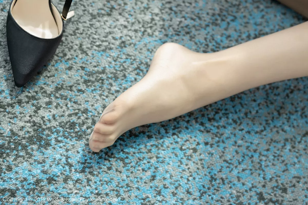 图片[2]-[Imiss爱蜜社]第354期Carry写真-秀人资源网