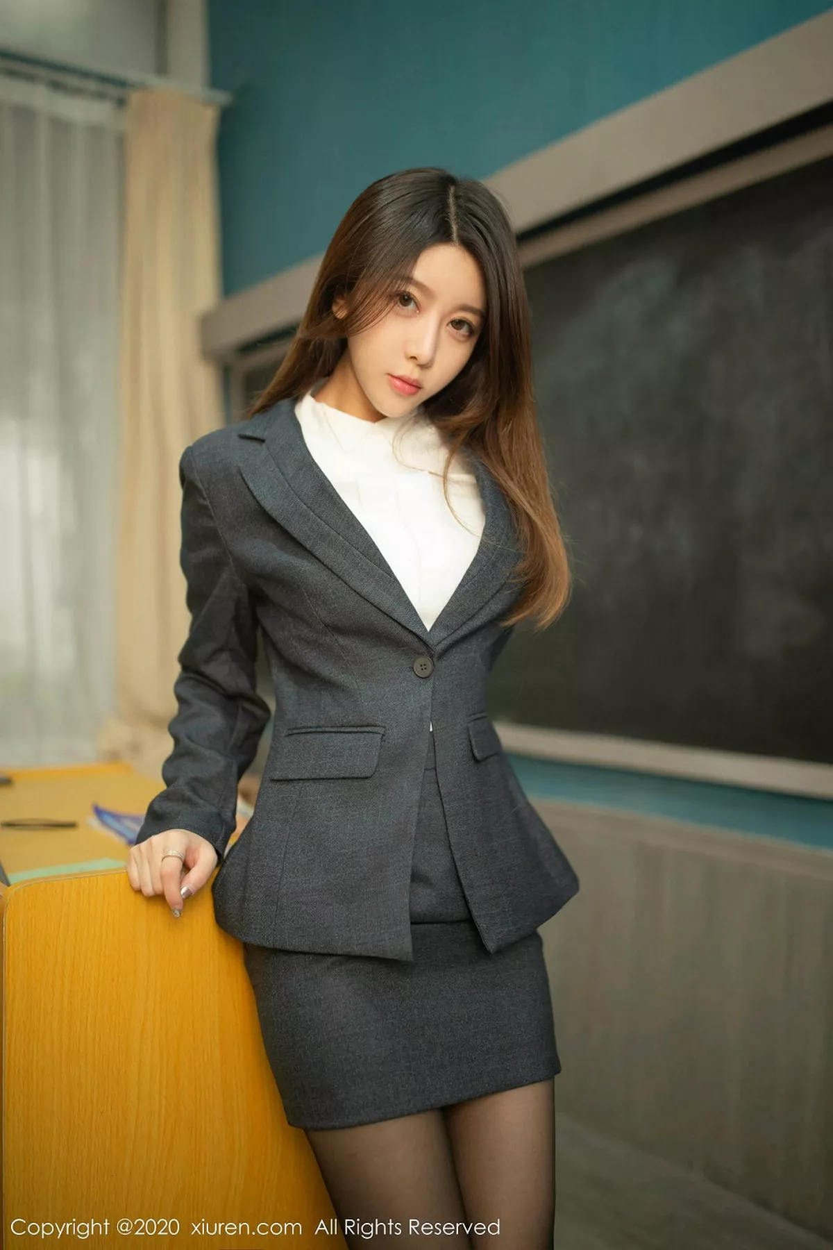 图片[4]-[XiuRen秀人网]第1959期夏诗诗写真-秀人资源网