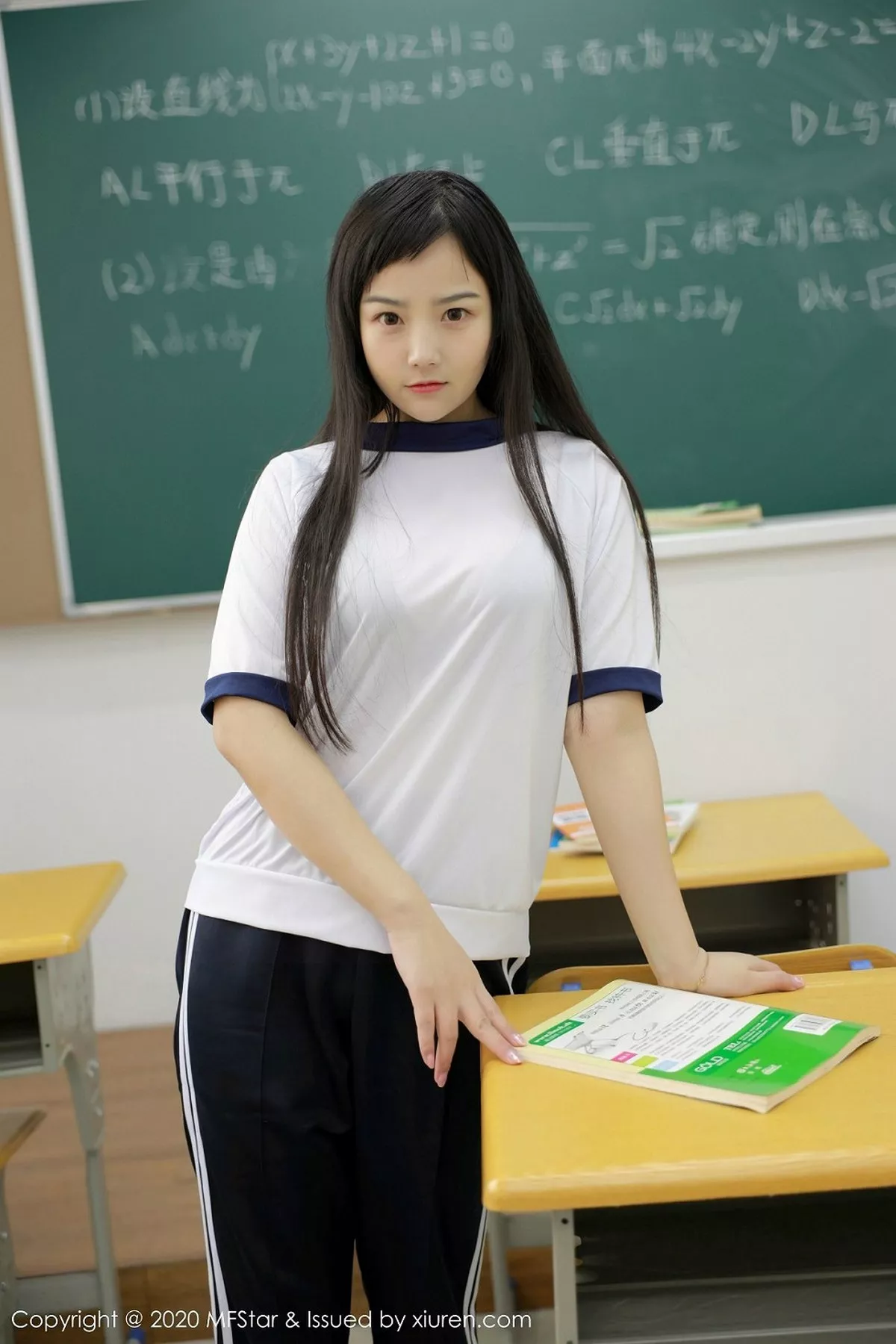 图片[23]-[MFStar模范学院]第273期徐微微写真-秀人资源网