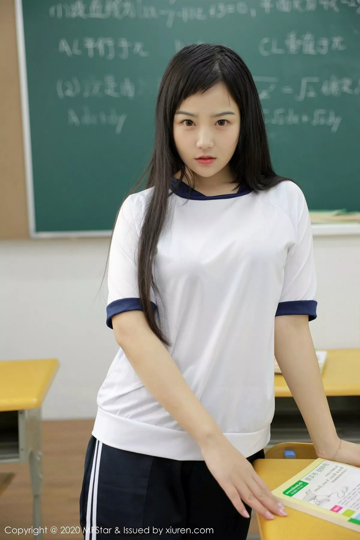 [MFStar模范学院]第273期徐微微写真-秀人资源网