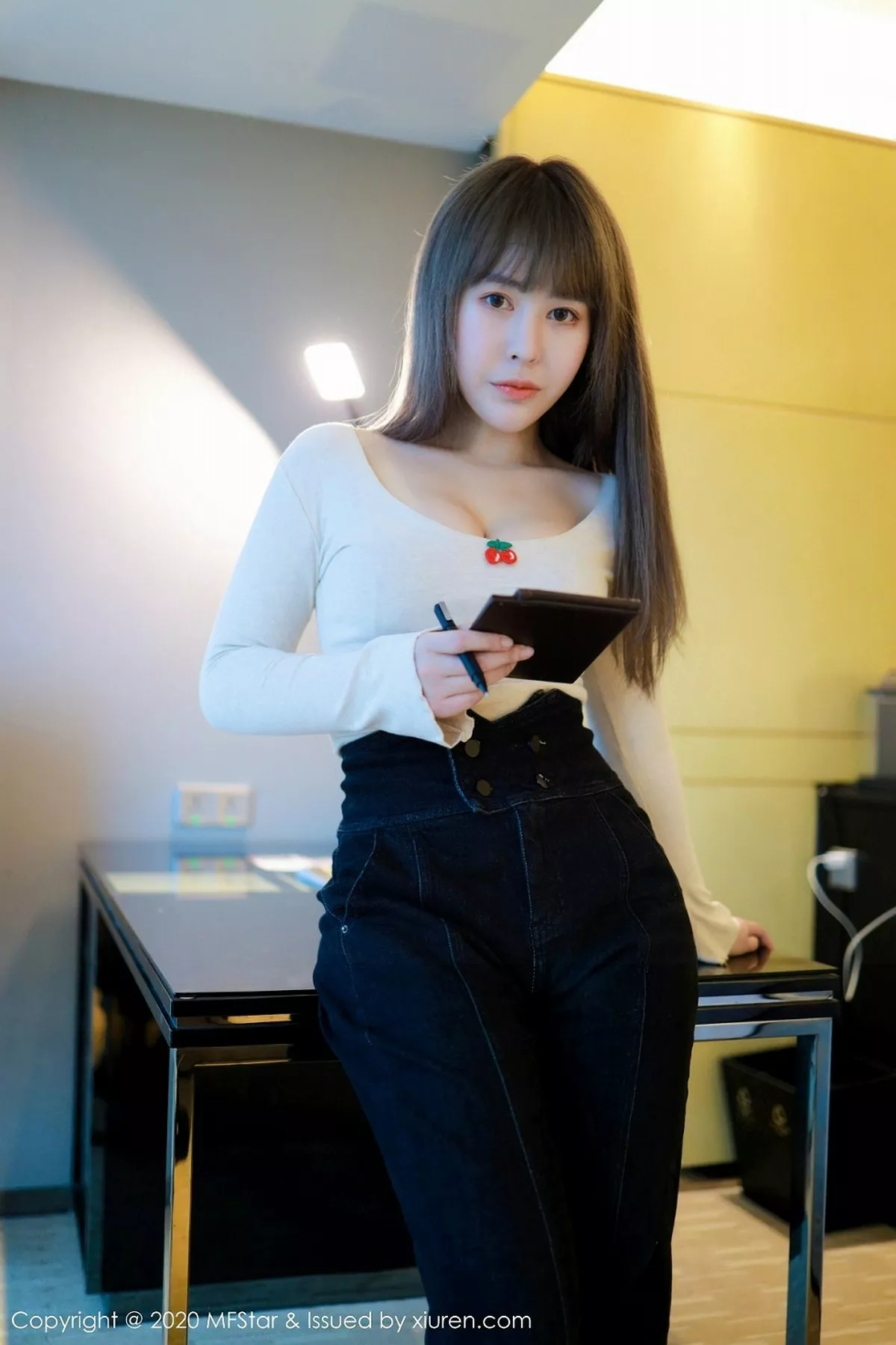 图片[2]-[MFStar模范学院]第284期艾莉写真-秀人资源网
