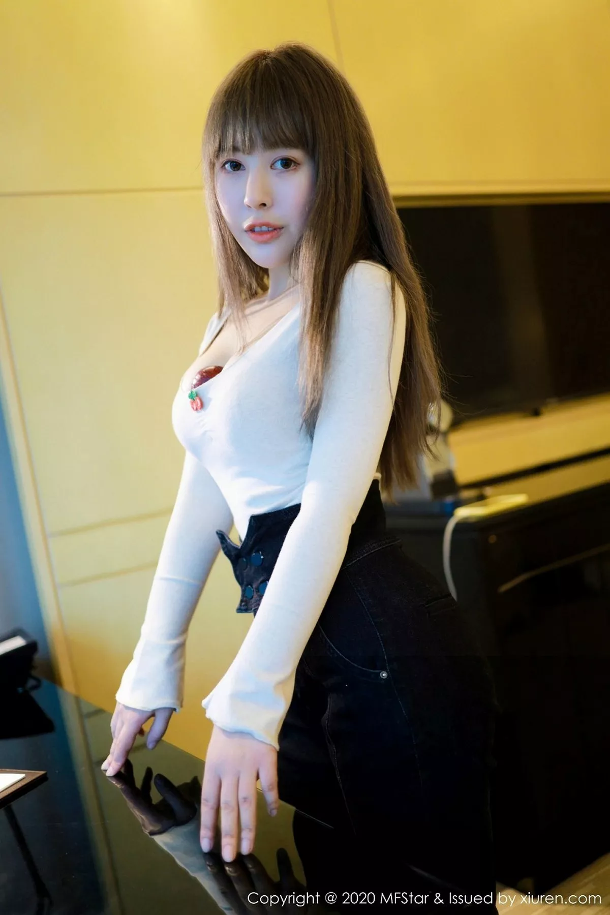 图片[3]-[MFStar模范学院]第284期艾莉写真-秀人资源网