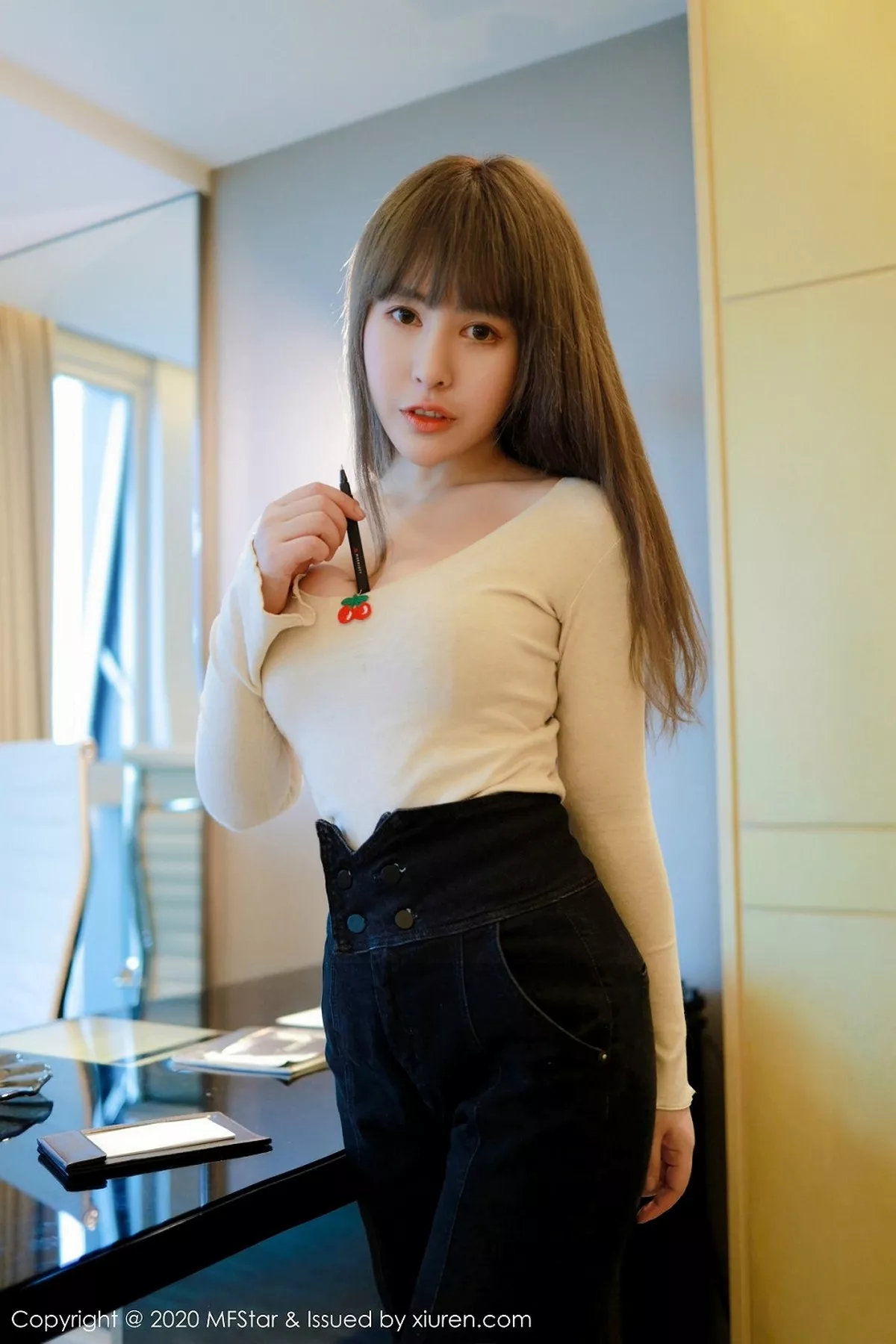 图片[4]-[MFStar模范学院]第284期艾莉写真-秀人资源网