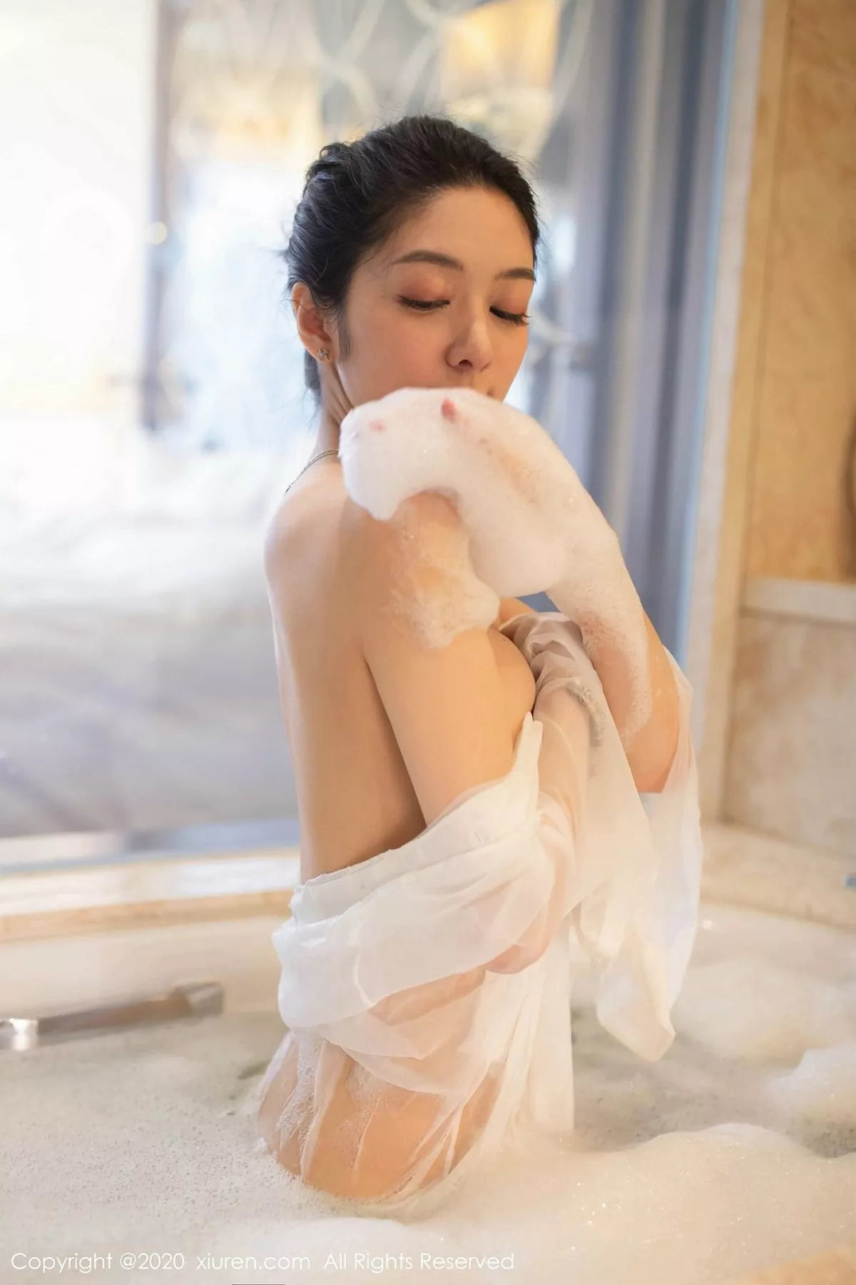 [XiuRen秀人网]第2063期小热巴写真-秀人资源网