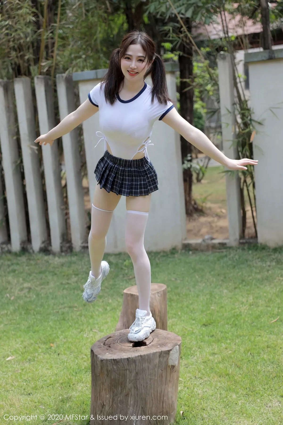 [MFStar模范学院]第305期蛋糕Cake写真-秀人资源网