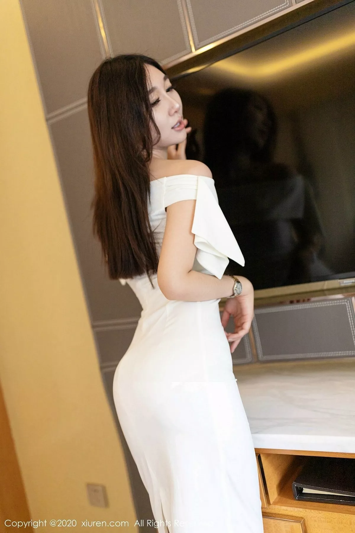 图片[2]-[XiuRen秀人网]第2097期伊思思写真-秀人资源网