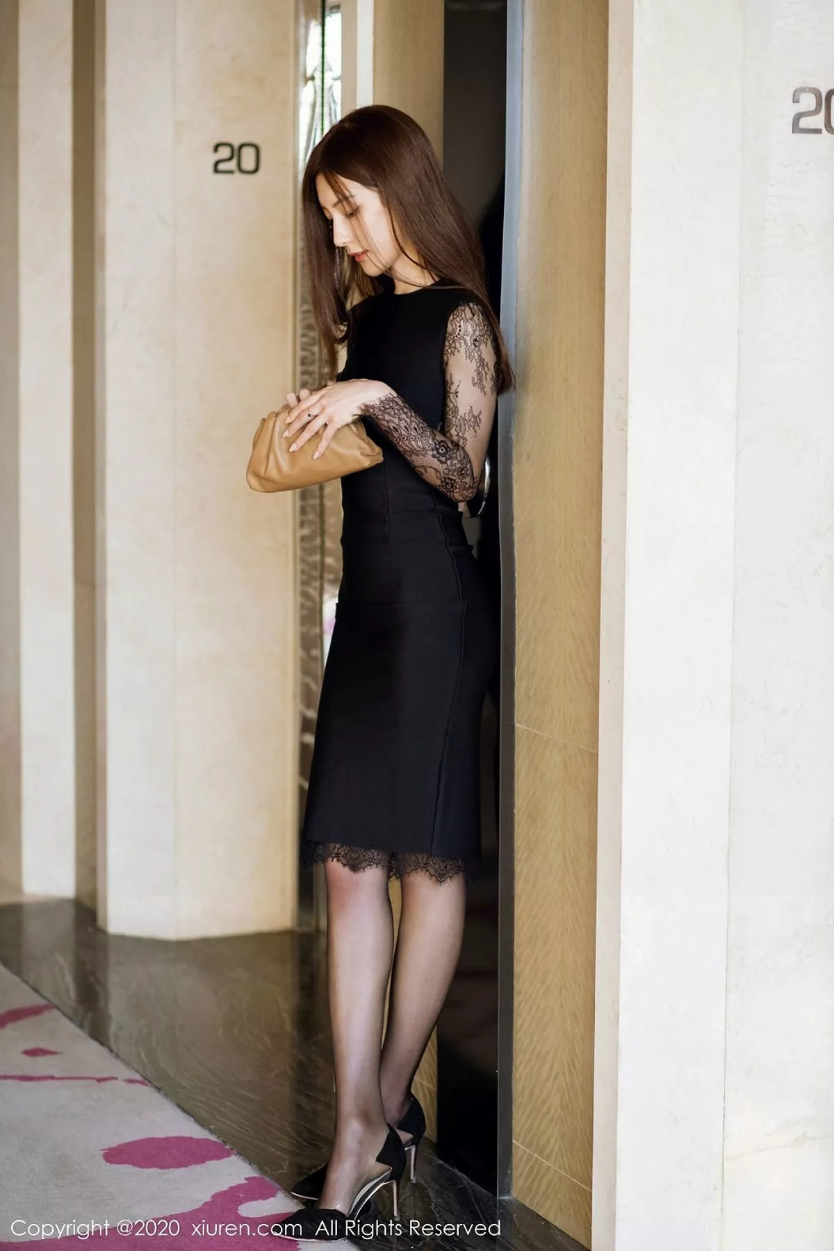 图片[2]-[XiuRen秀人网]第2165期林文文写真-秀人资源网