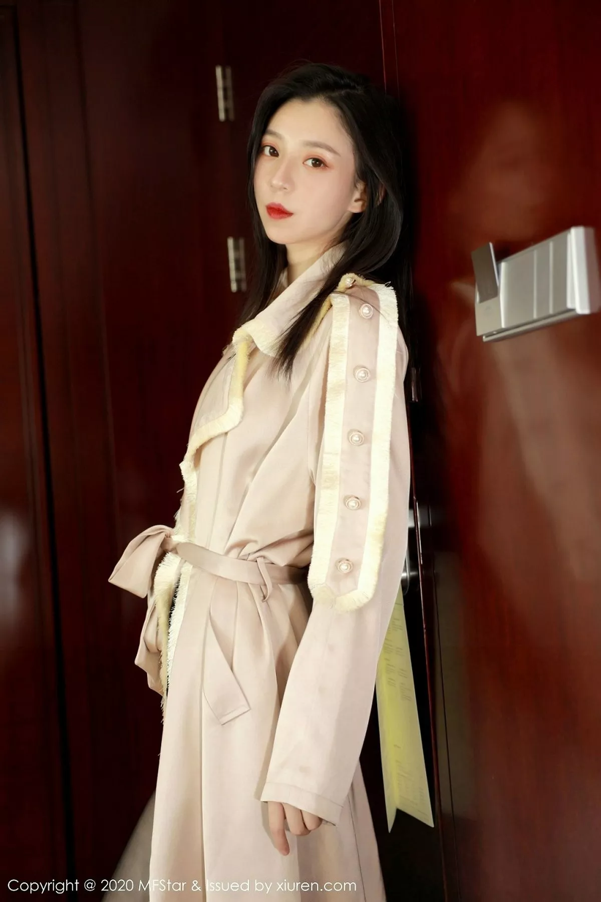 图片[12]-[MFStar模范学院]第325期言沫写真-秀人资源网