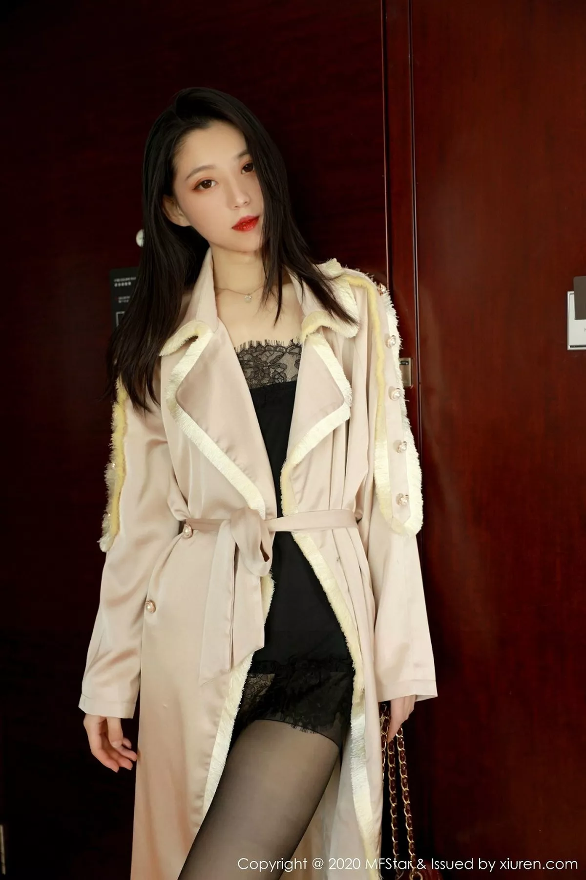 图片[6]-[MFStar模范学院]第325期言沫写真-秀人资源网