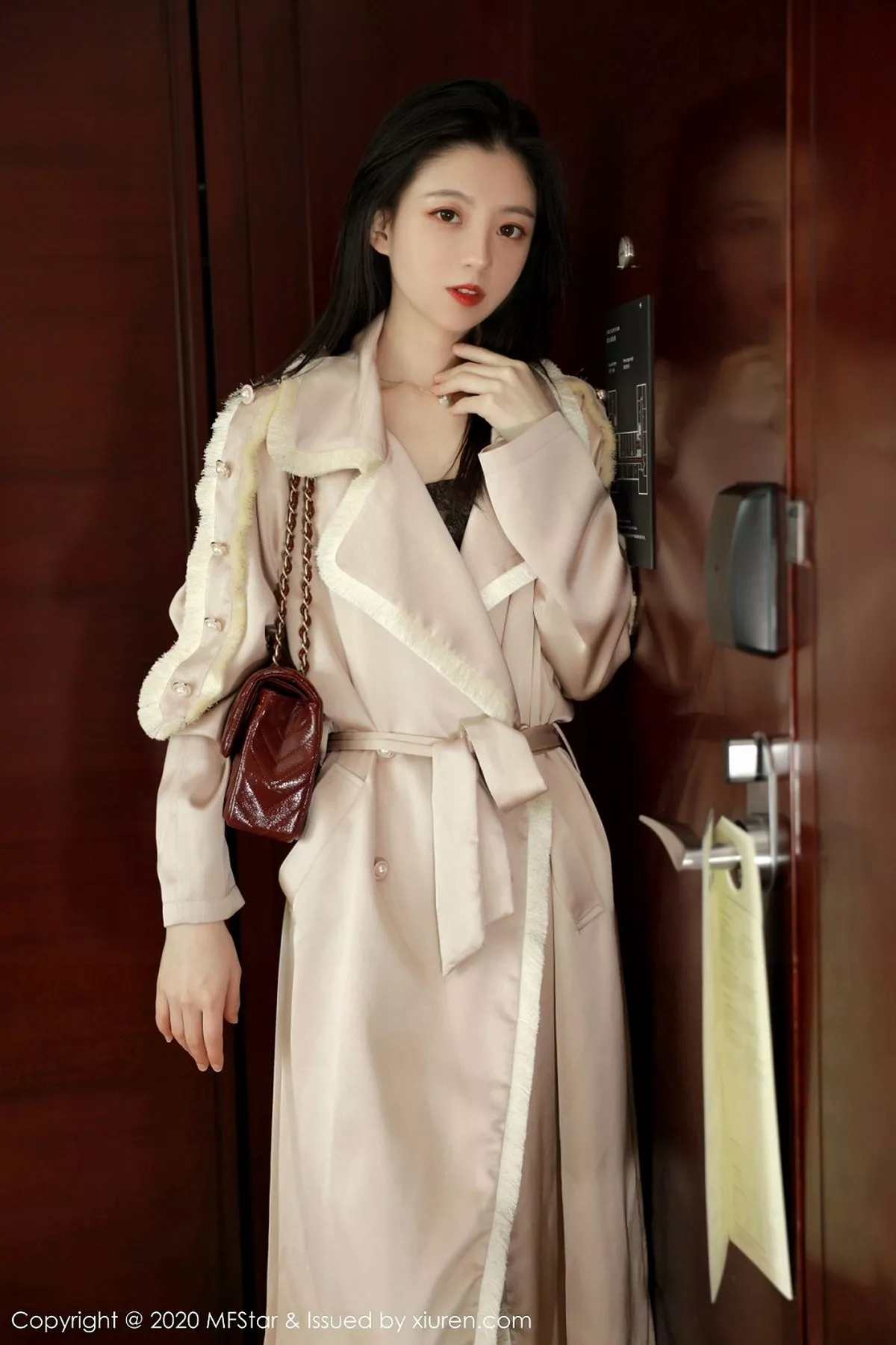 图片[2]-[MFStar模范学院]第325期言沫写真-秀人资源网