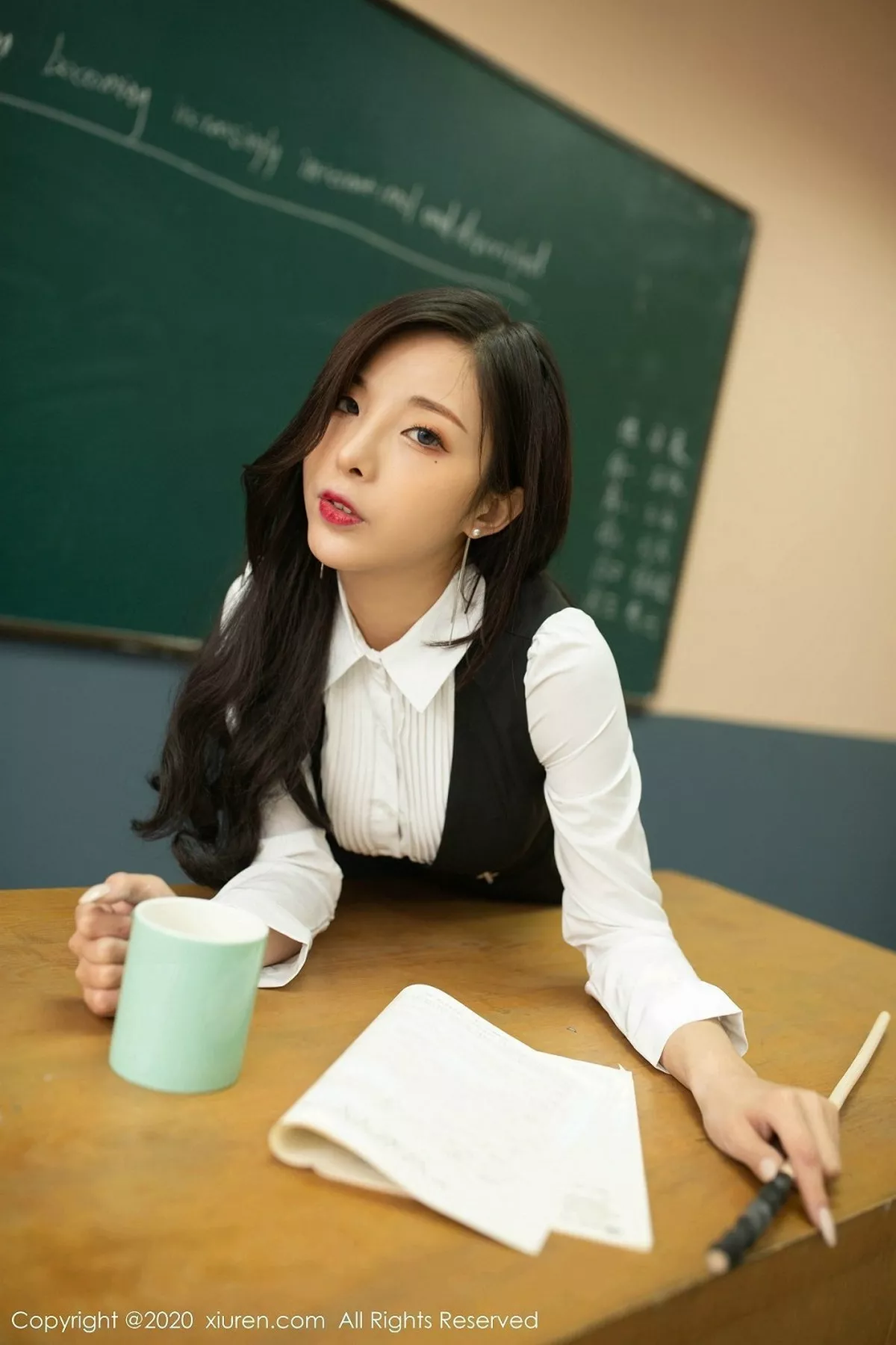 图片[4]-[XiuRen秀人网]第2172期陈小喵写真-秀人资源网