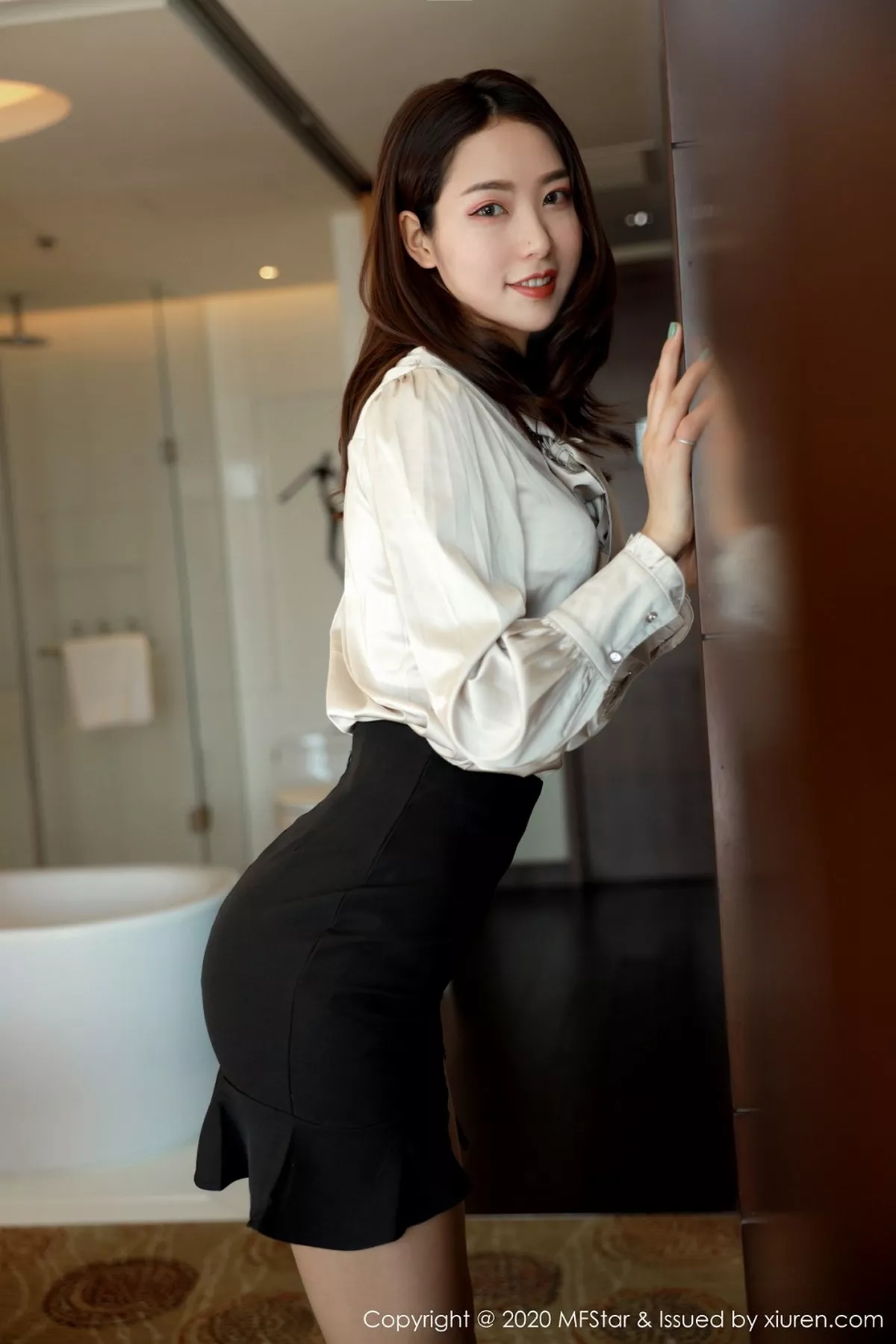 [MFStar模范学院]第328期方子萱写真-秀人资源网