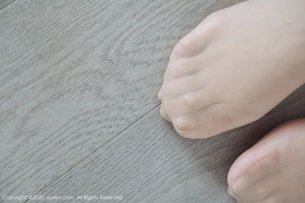 图片[2]-[XiuRen秀人网]第2299期可乐写真-秀人资源网