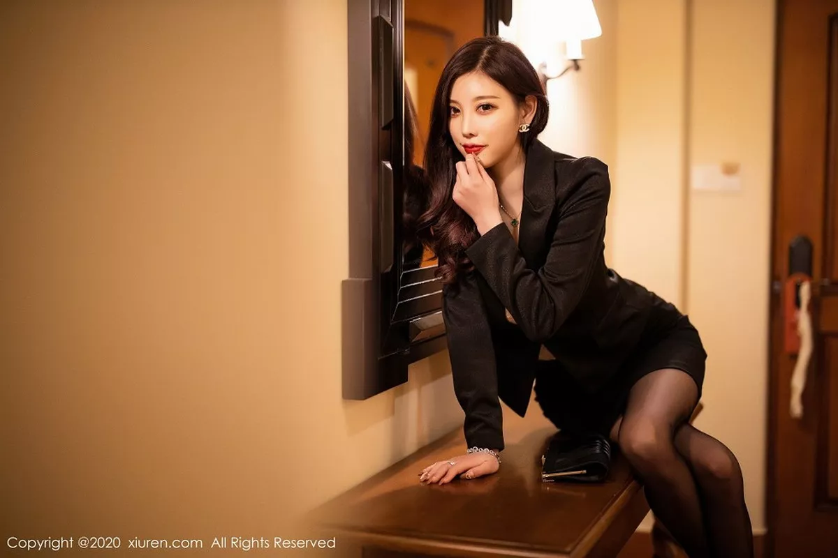 图片[20]-[XiuRen秀人网]第2347期杨晨晨写真-秀人资源网