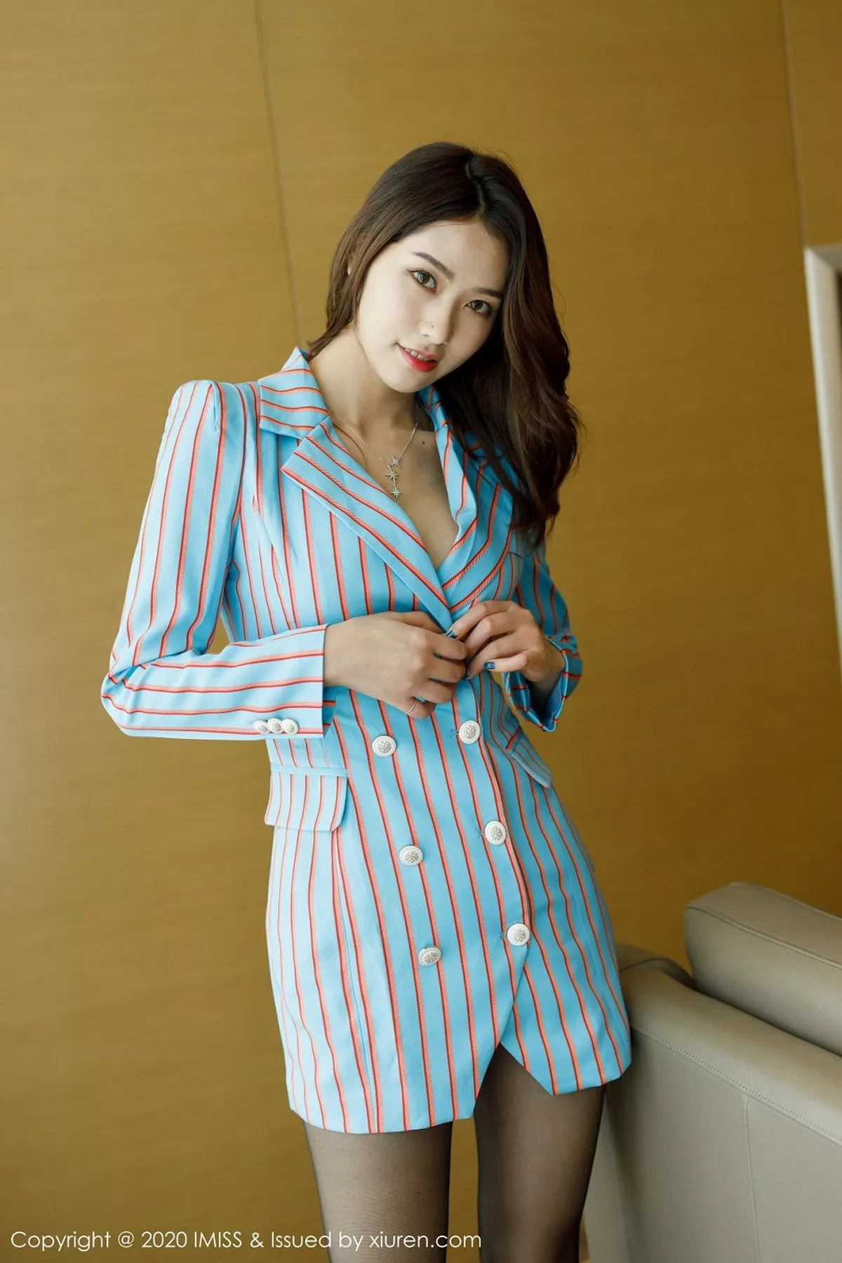 图片[2]-[Imiss爱蜜社]第472期方子萱写真-秀人资源网