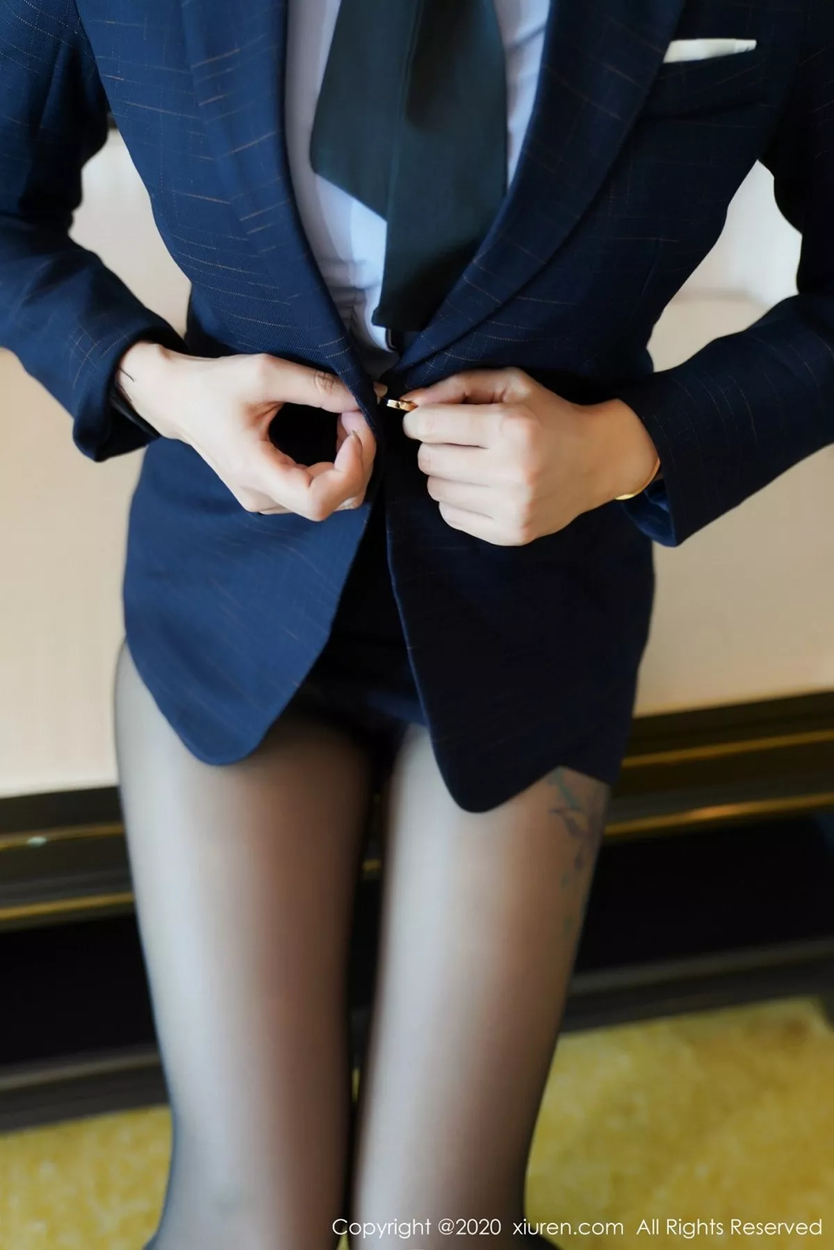 图片[4]-[XiuRen秀人网]第2354期果儿写真-秀人资源网