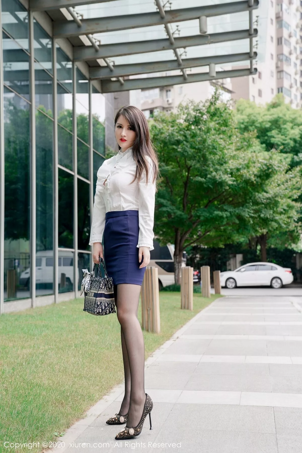 图片[2]-[XiuRen秀人网]第2437期诗诗kiki写真-秀人资源网