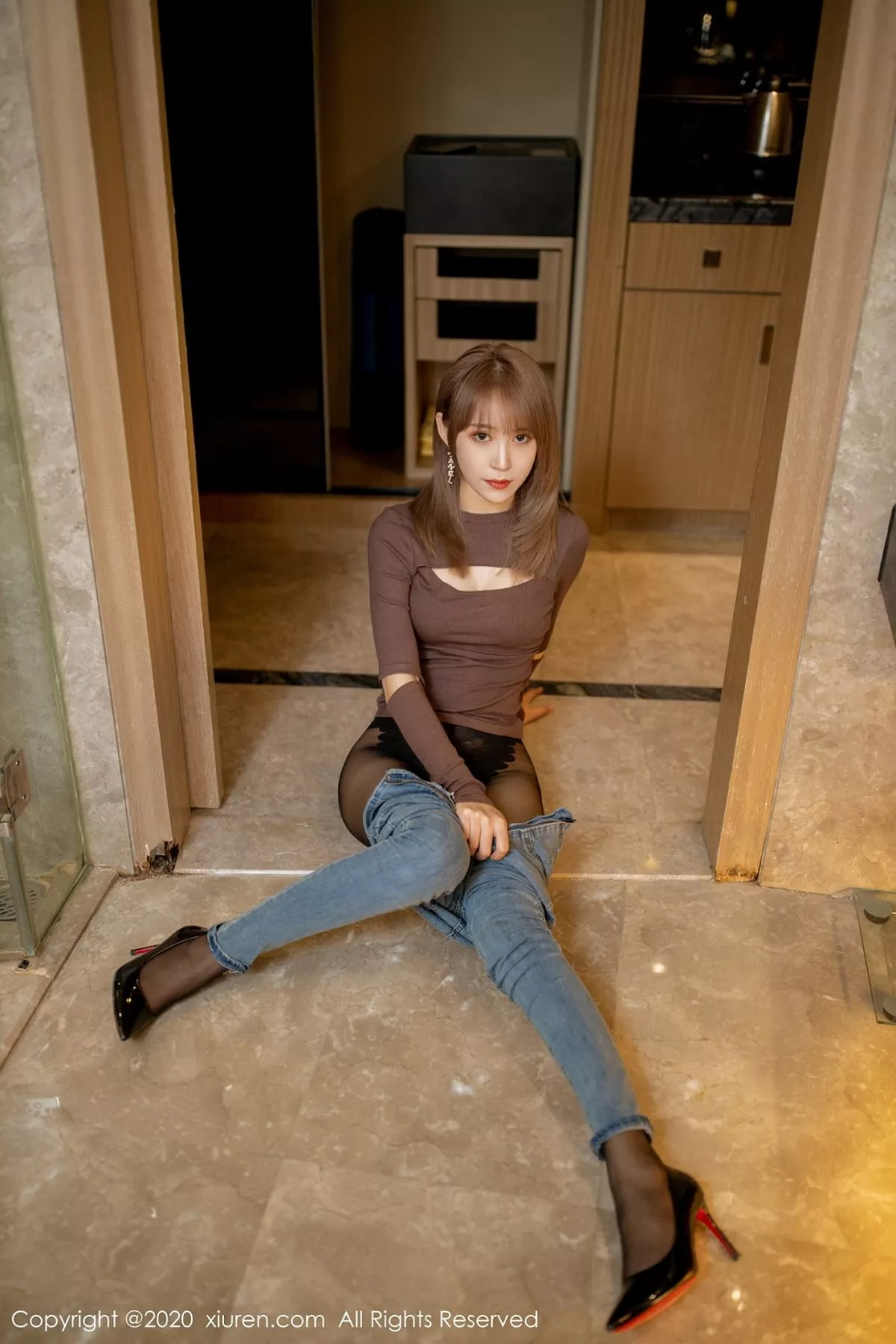 图片[3]-[XiuRen秀人网]第2443期周慕汐写真-秀人资源网