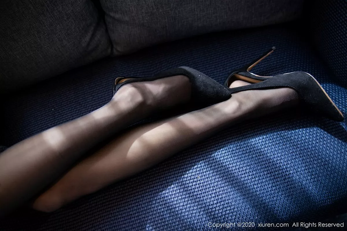 图片[2]-[XiuRen秀人网]第2458期杨晨晨写真-秀人资源网