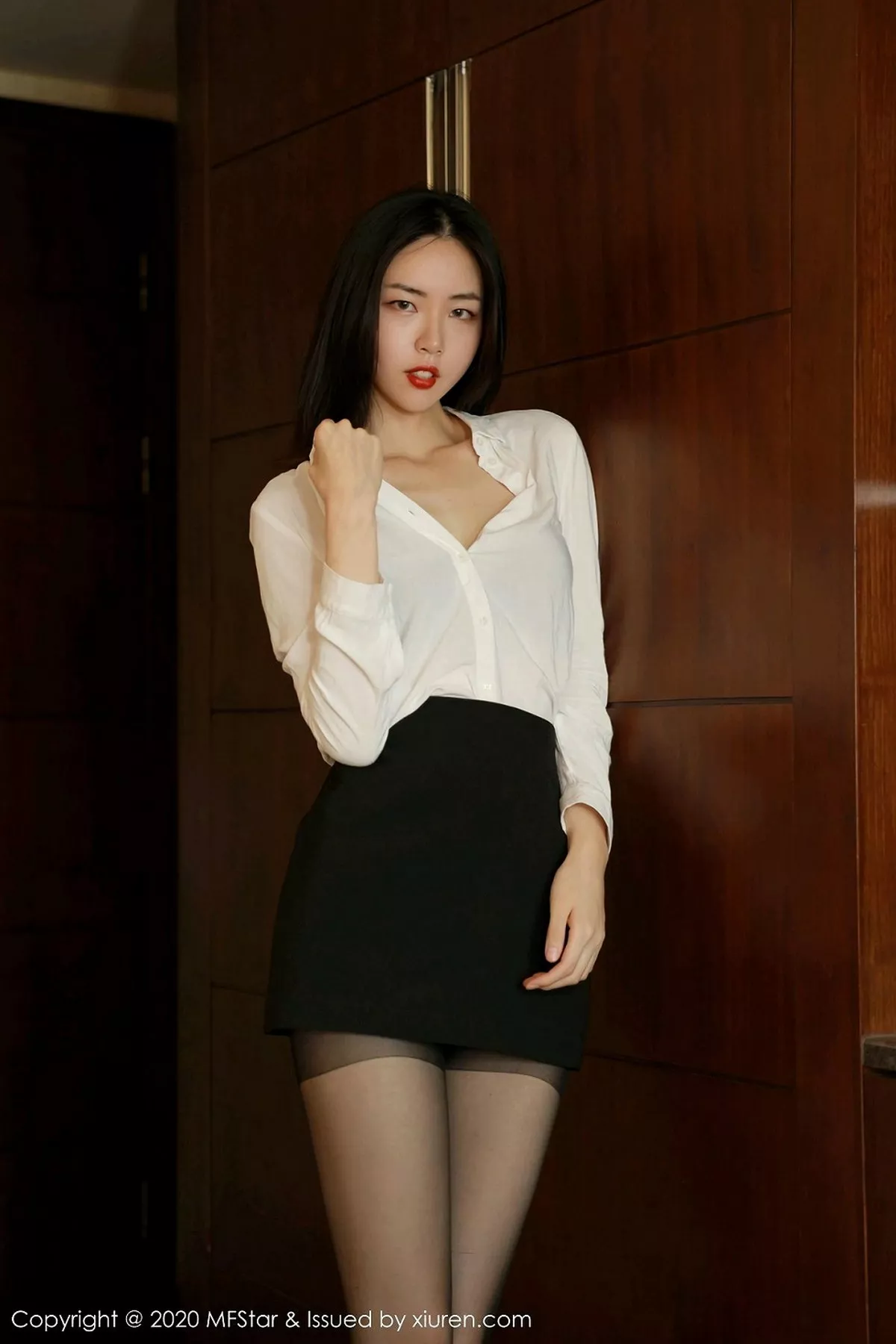 图片[9]-[MFStar模范学院]第371期噜噜妞儿写真-秀人资源网