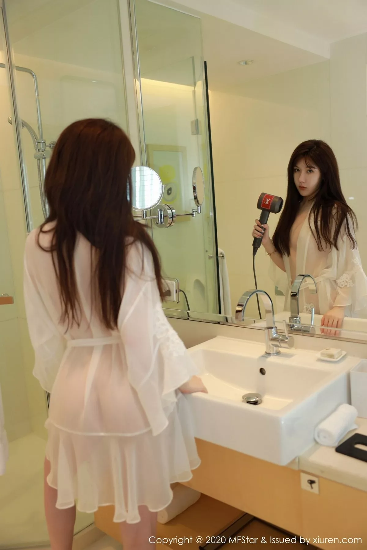 图片[14]-[MFStar模范学院]第373期薛琪琪写真-秀人资源网
