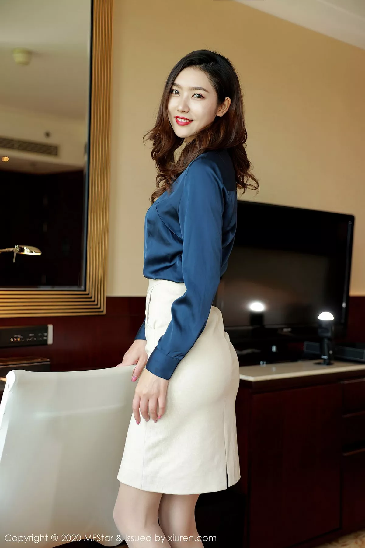 图片[2]-[MFStar模范学院]第381期方子萱写真-秀人资源网