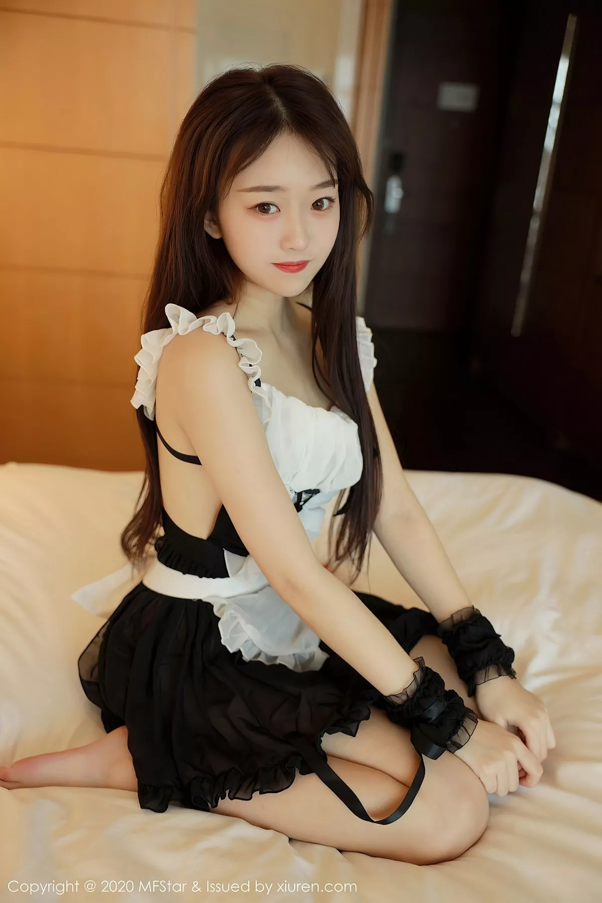 图片[14]-[MFStar模范学院]第387期小奶瓶呜鸣写真-秀人资源网