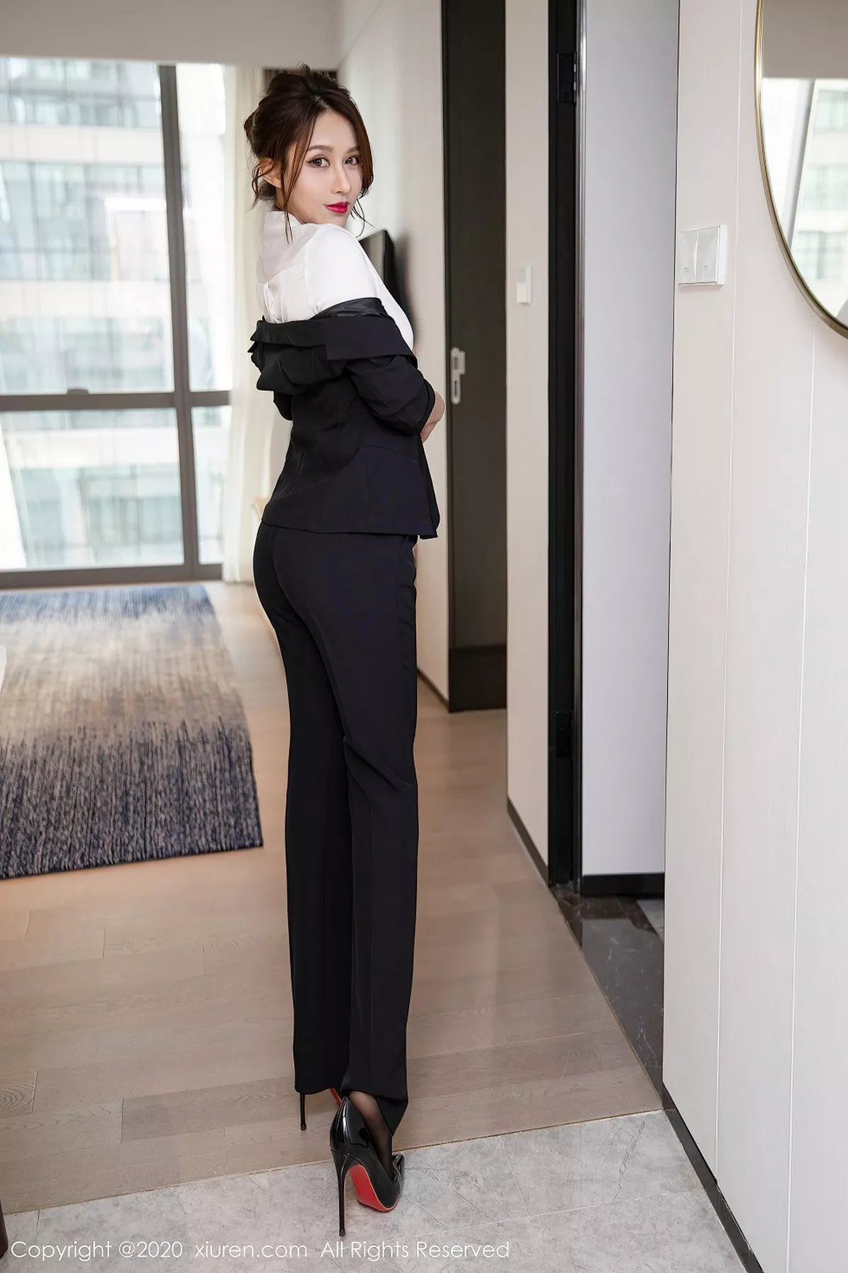 图片[3]-[XiuRen秀人网]第2580期徐安安写真-秀人资源网